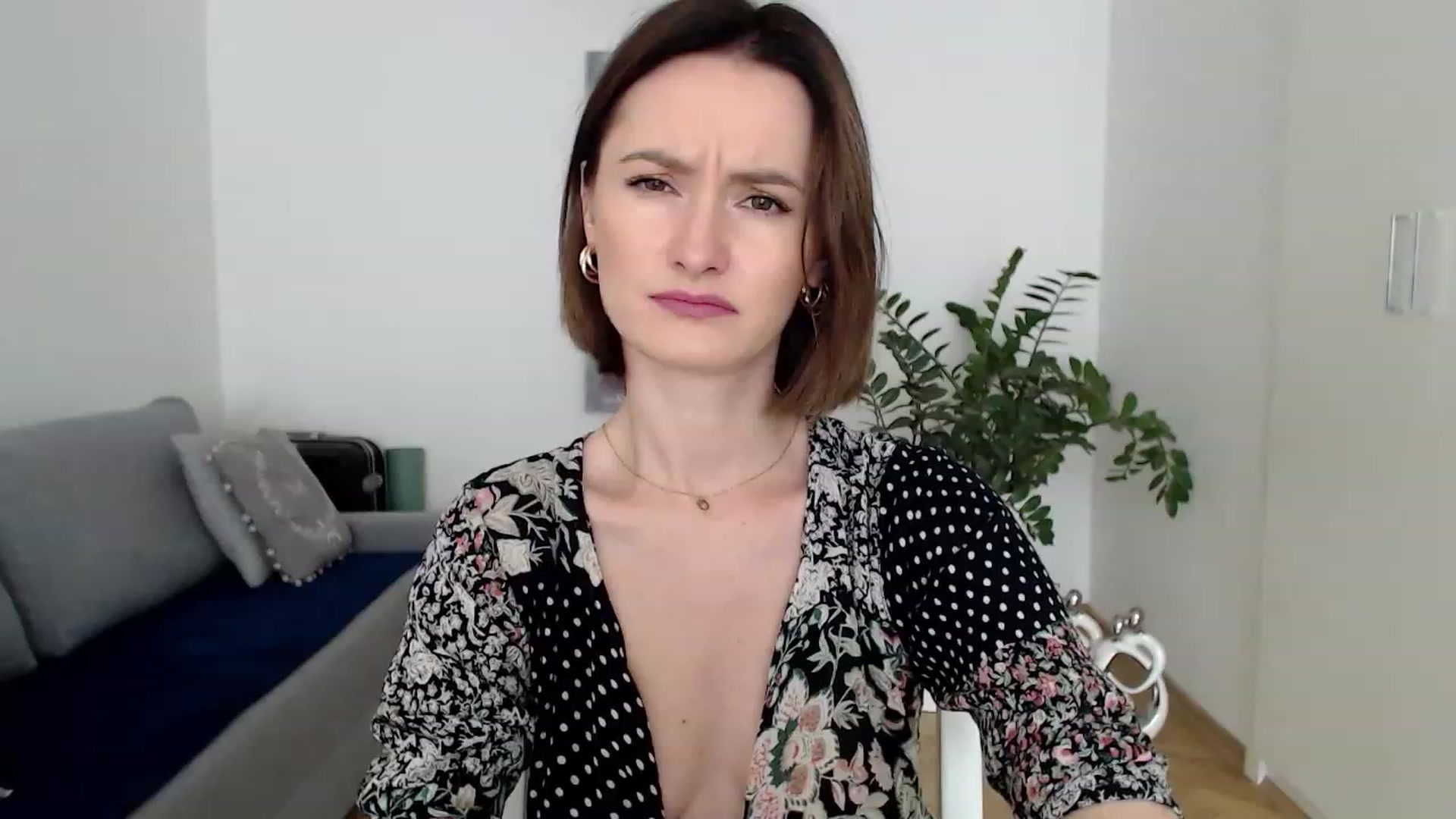 Gallery image thumbnail from PerlaBella's myfreecams stream on, 08/01/2023, 12:52 image 9 of 20