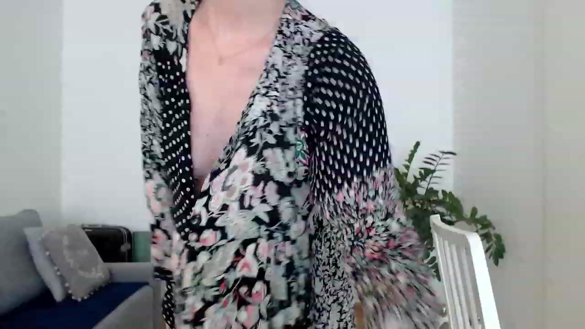 Gallery image thumbnail from PerlaBella's myfreecams stream on, 08/01/2023, 14:57 image 14 of 20