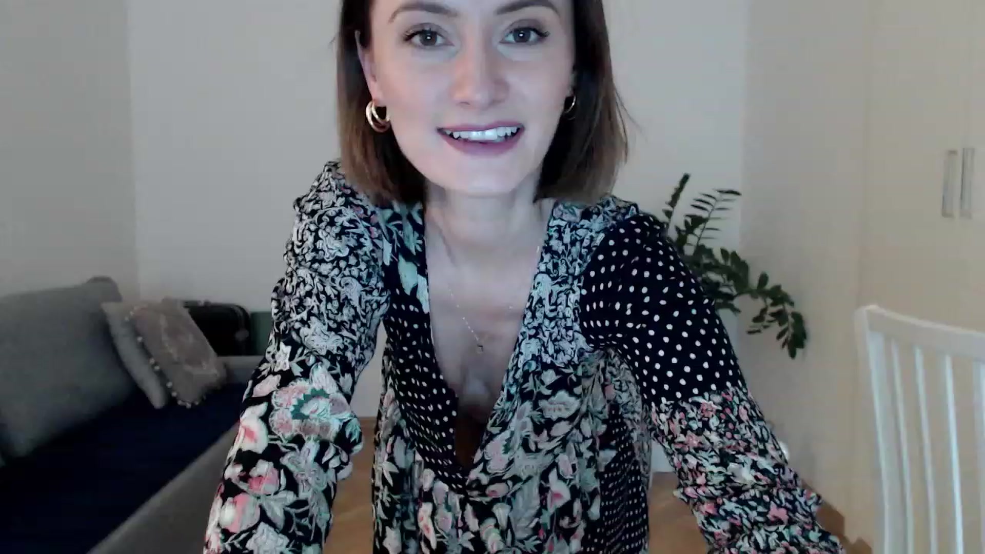 Gallery image thumbnail from PerlaBella's myfreecams stream on, 08/01/2023, 14:57 image 7 of 20