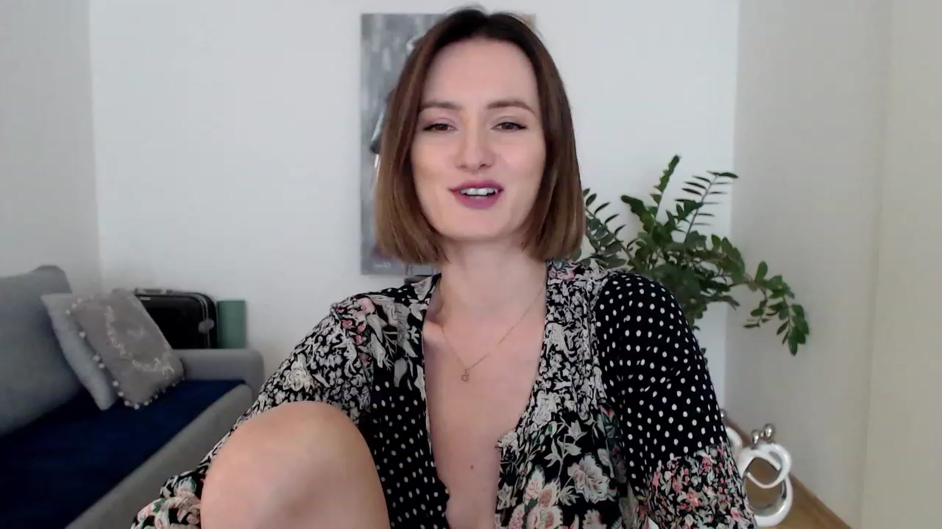Gallery image thumbnail from PerlaBella's myfreecams stream on, 08/01/2023, 14:57 image 12 of 20