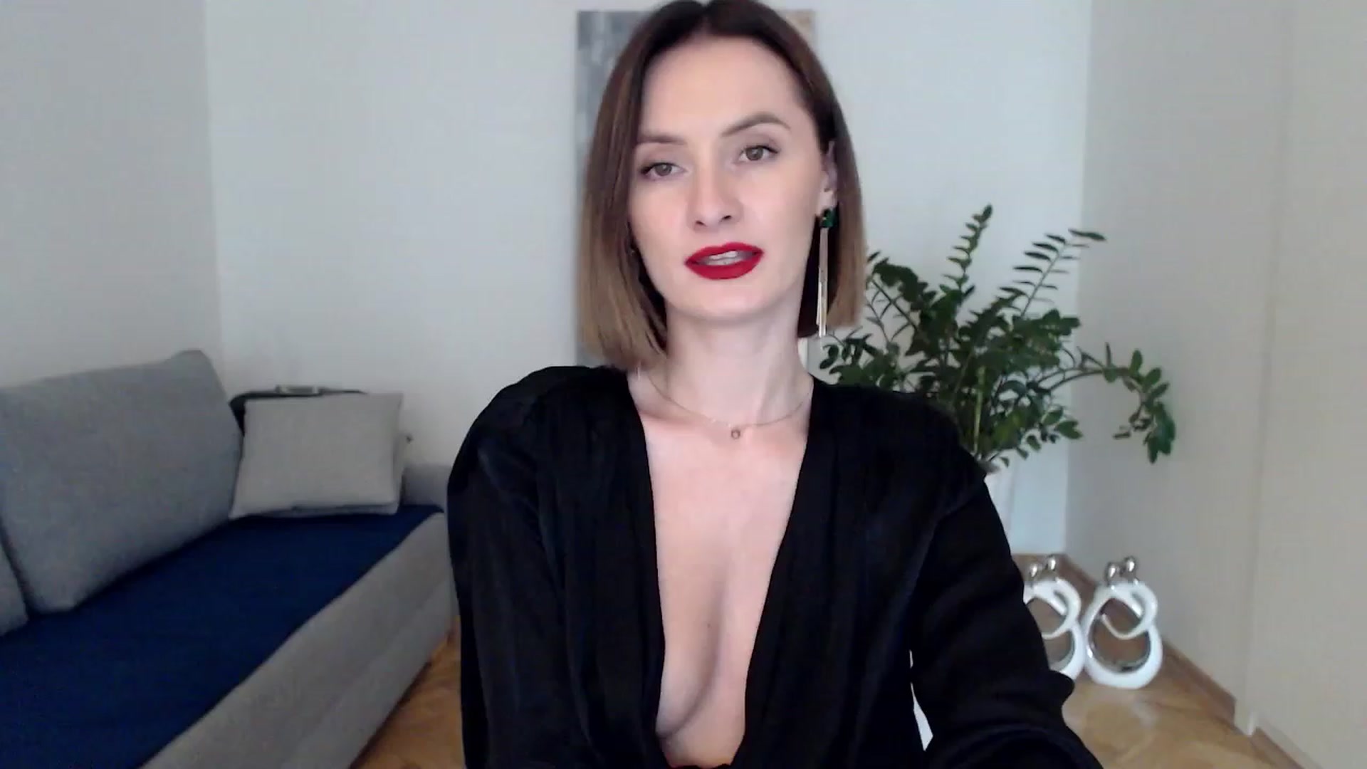 Gallery image thumbnail from PerlaBella's myfreecams stream on, 08/09/2023, 15:05 image 11 of 20