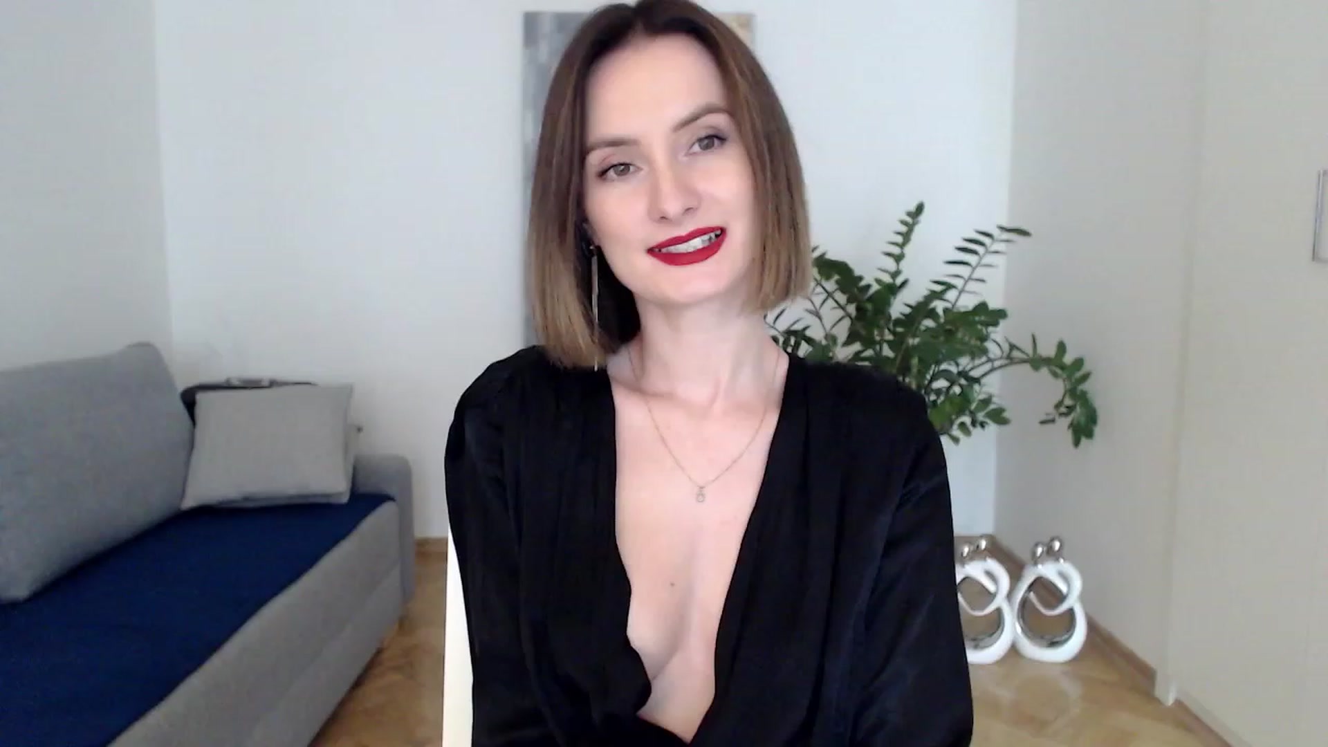 Gallery image thumbnail from PerlaBella's myfreecams stream on, 08/09/2023, 15:05 image 17 of 20
