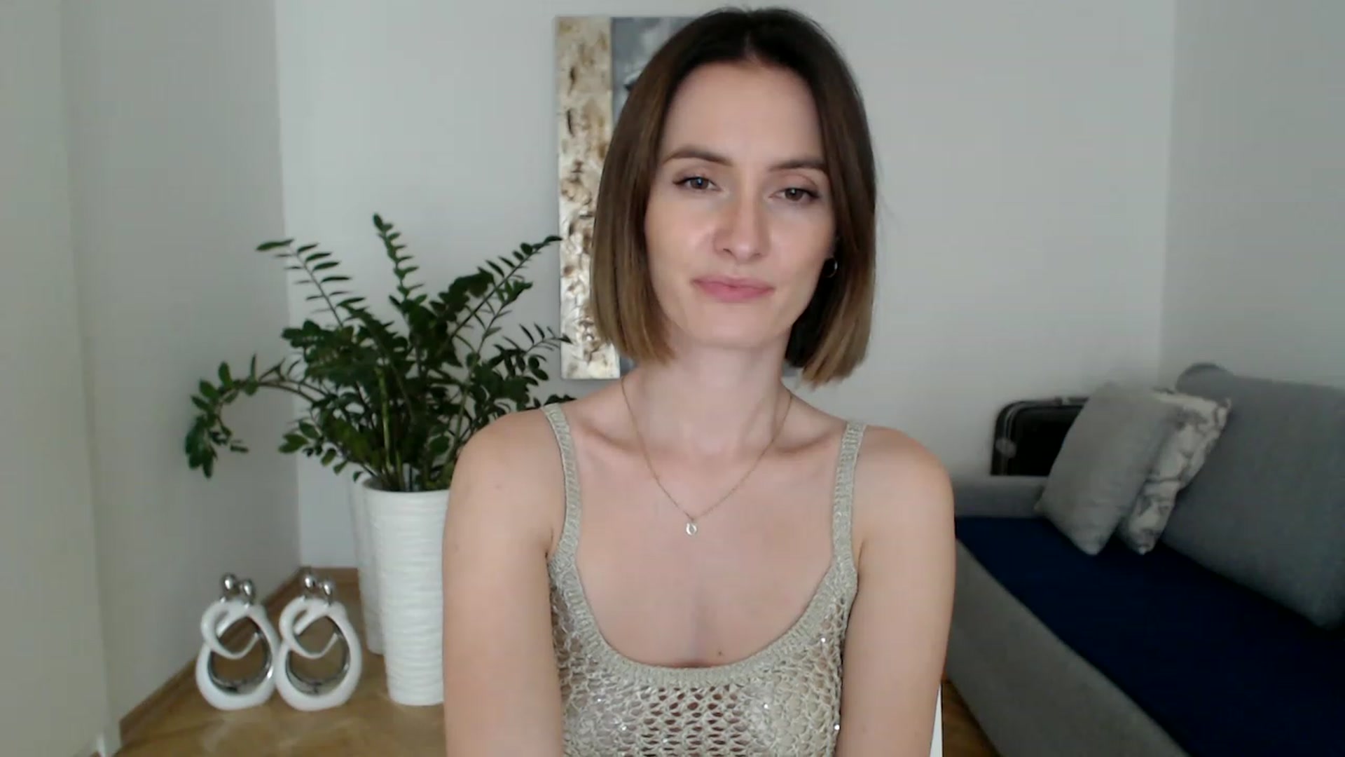 Gallery image thumbnail from PerlaBella's myfreecams stream on, 08/10/2023, 16:52 image 14 of 20