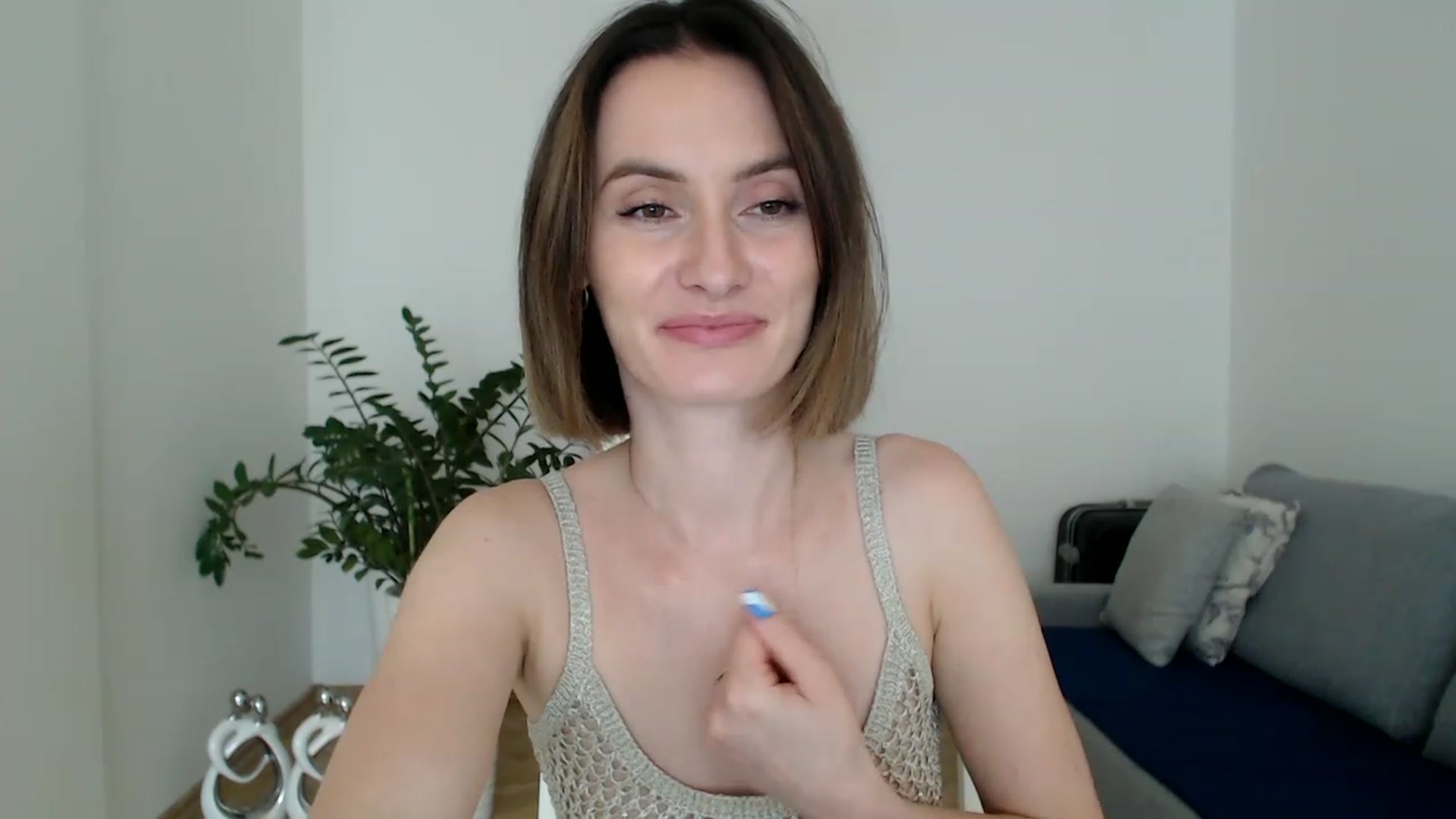 Gallery image thumbnail from PerlaBella's myfreecams stream on, 08/10/2023, 16:52 image 7 of 20