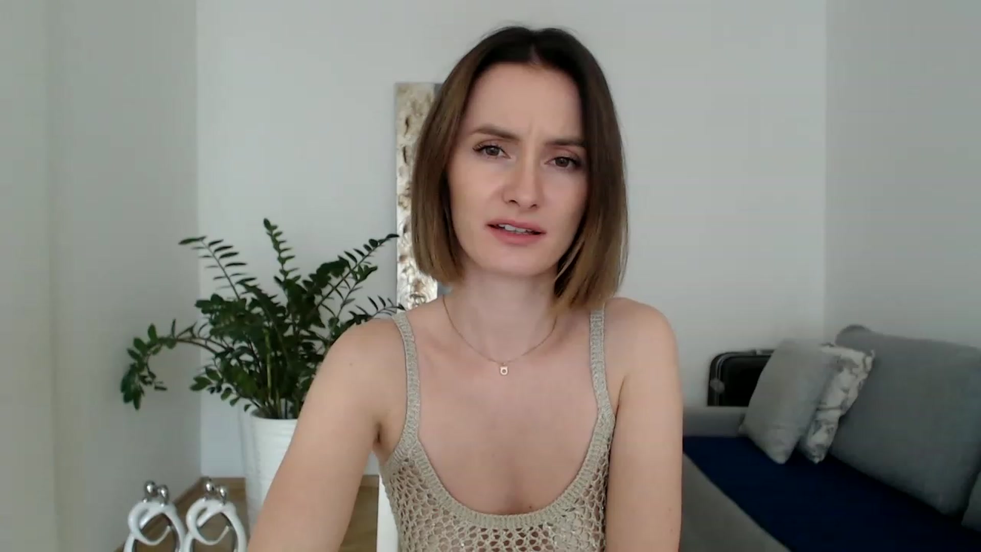 Gallery image thumbnail from PerlaBella's myfreecams stream on, 08/10/2023, 16:52 image 4 of 20