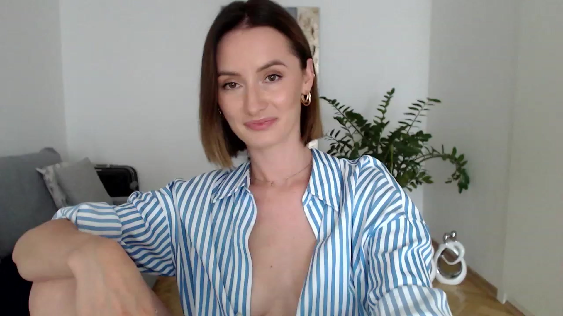 Gallery image thumbnail from PerlaBella's myfreecams stream on, 08/14/2023, 13:28 image 20 of 20