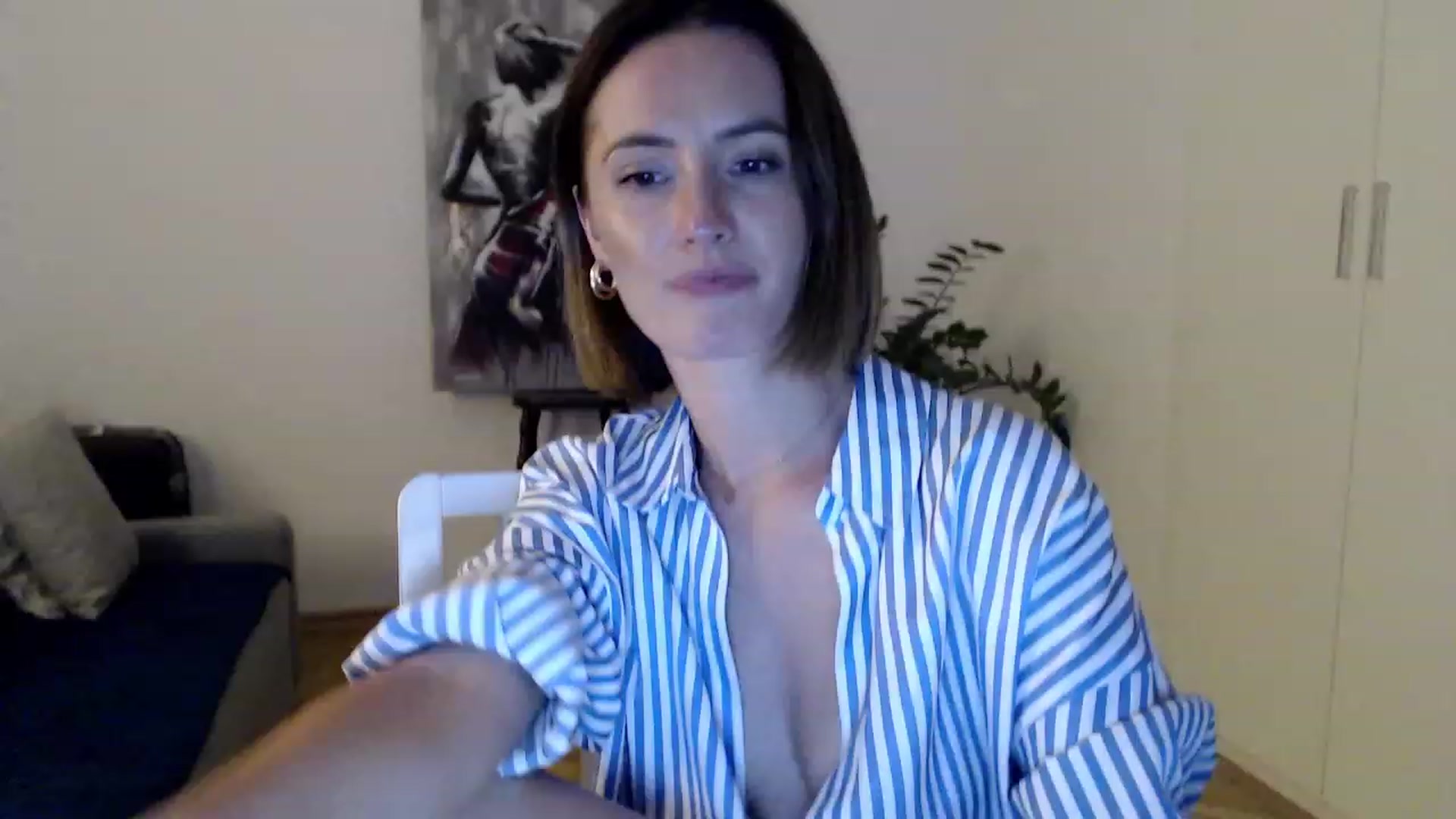 Gallery image thumbnail from PerlaBella's myfreecams stream on, 08/14/2023, 18:11 image 13 of 20