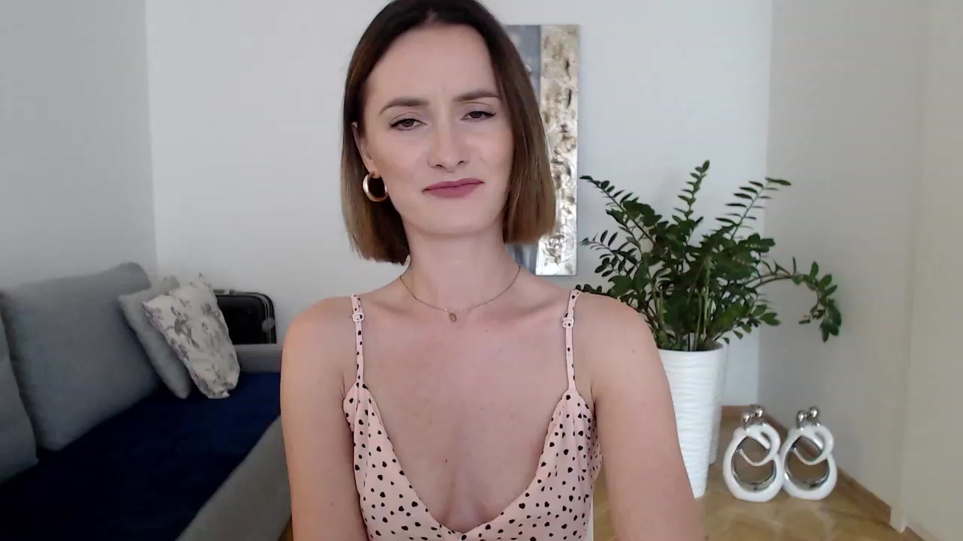 Gallery image thumbnail from PerlaBella's myfreecams stream on, 08/16/2023, 13:57 image 6 of 20