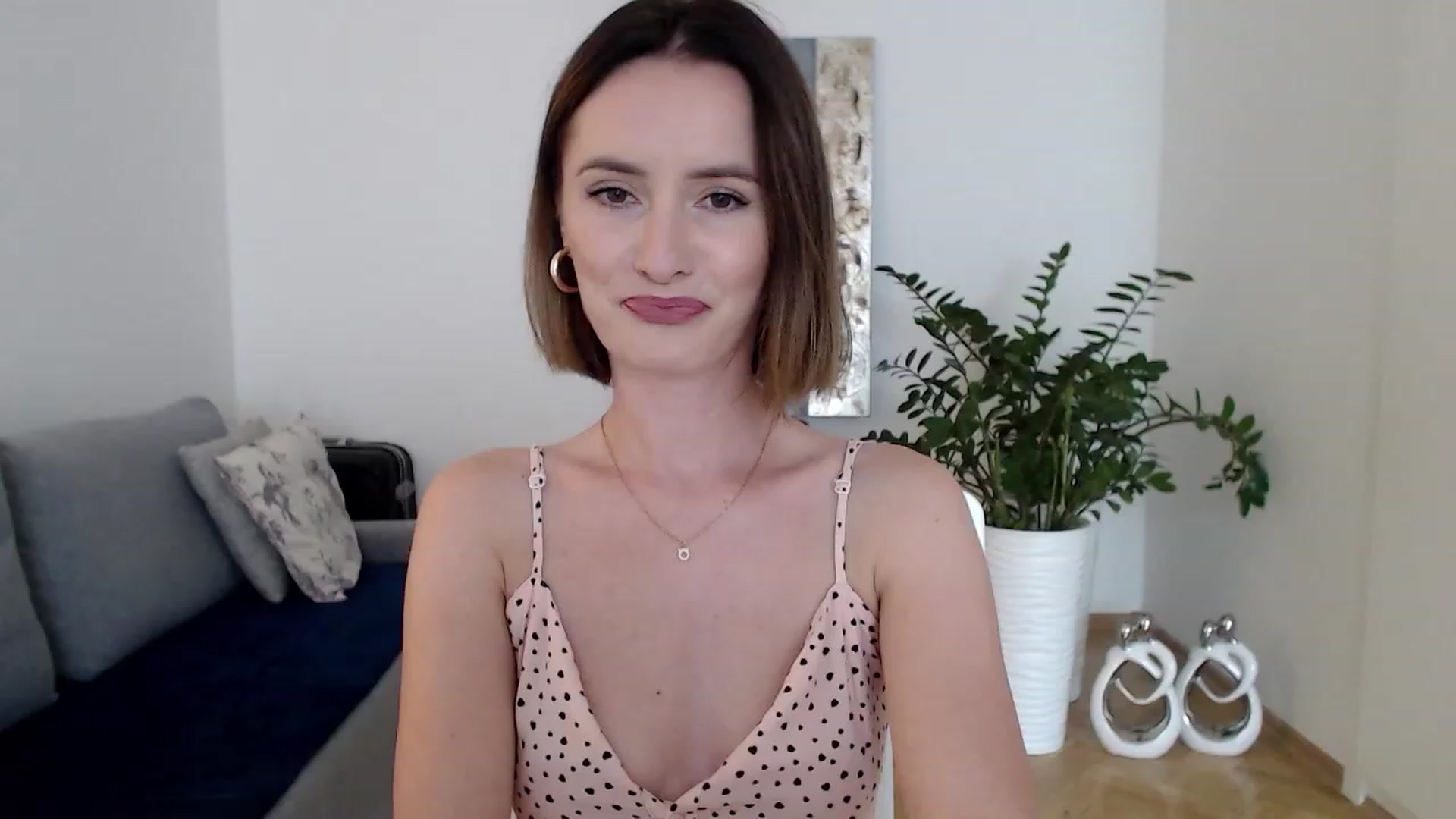 Gallery image thumbnail from PerlaBella's myfreecams stream on, 08/16/2023, 13:57 image 11 of 20