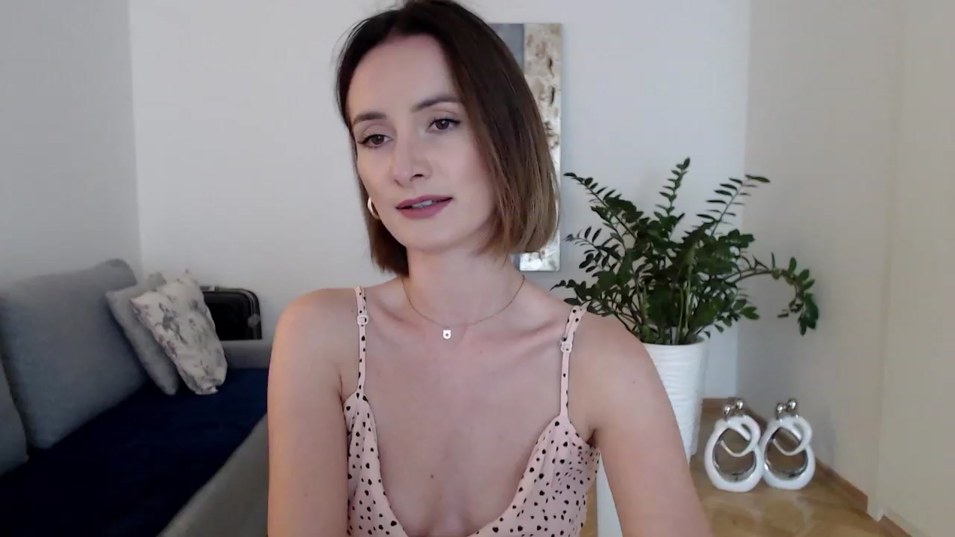 Gallery image thumbnail from PerlaBella's myfreecams stream on, 08/16/2023, 14:59 image 12 of 20