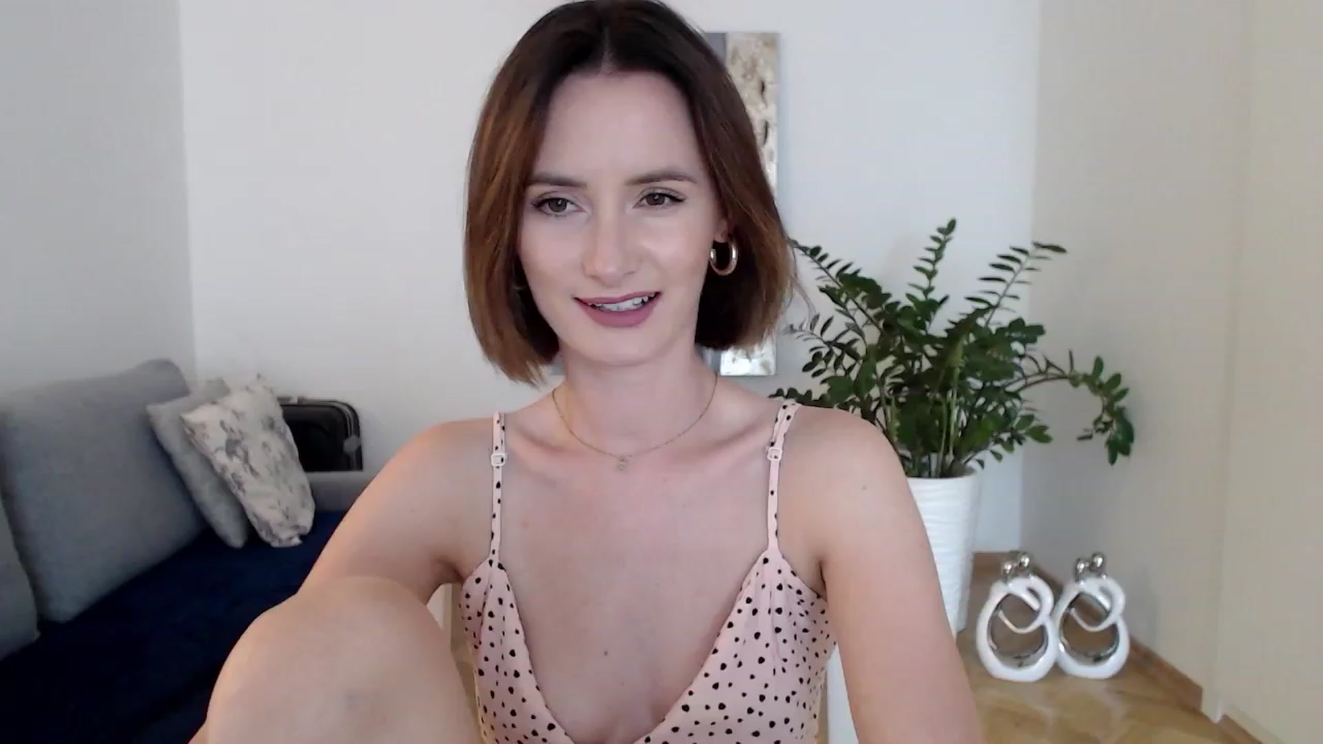Gallery image thumbnail from PerlaBella's myfreecams stream on, 08/16/2023, 14:59 image 8 of 20