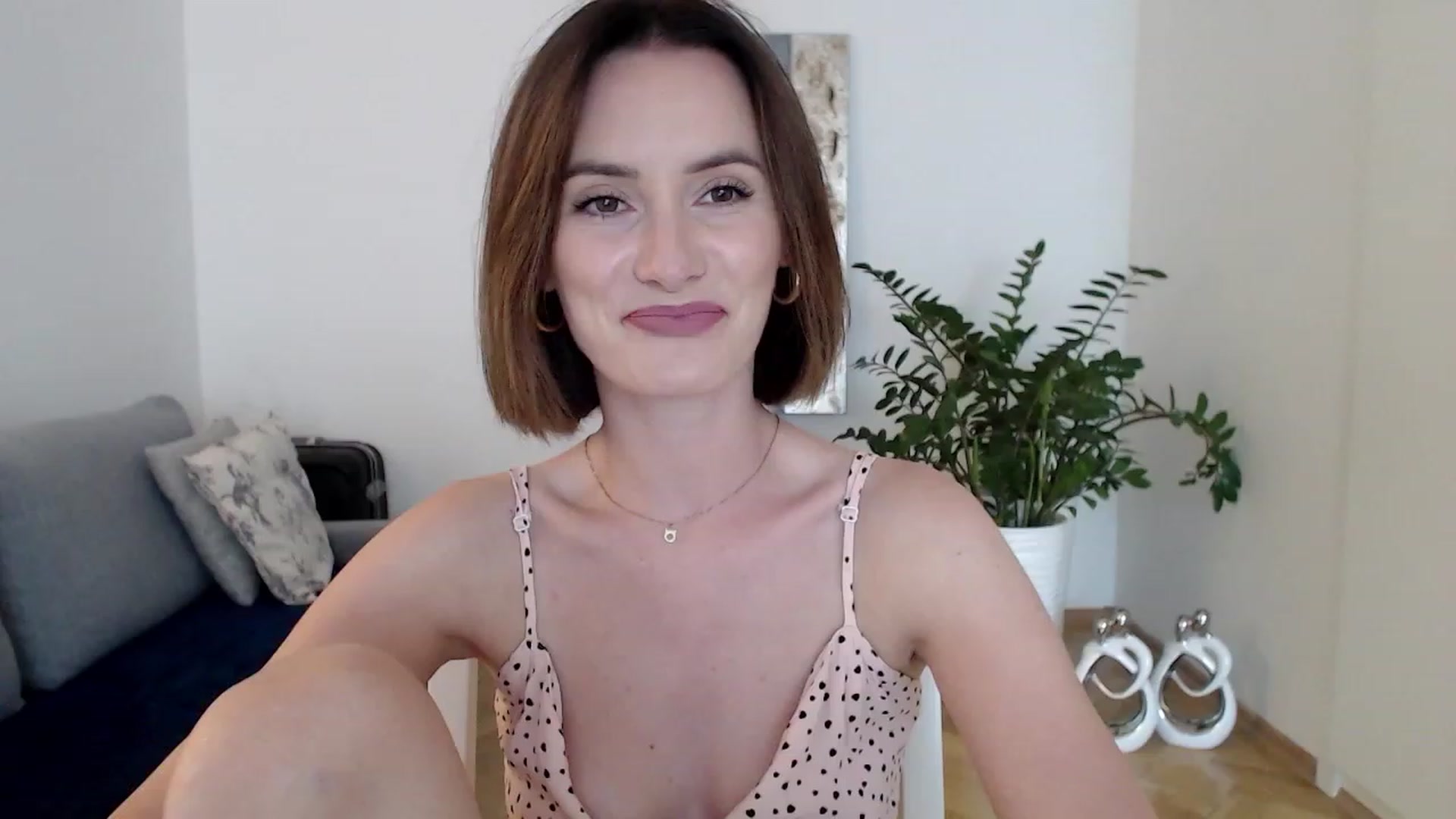 Gallery image thumbnail from PerlaBella's myfreecams stream on, 08/16/2023, 14:59 image 7 of 20