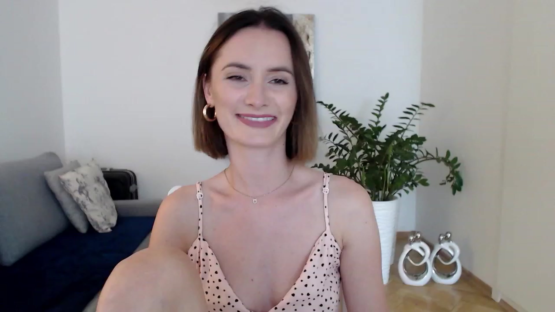 Gallery image thumbnail from PerlaBella's myfreecams stream on, 08/16/2023, 14:59 image 17 of 20
