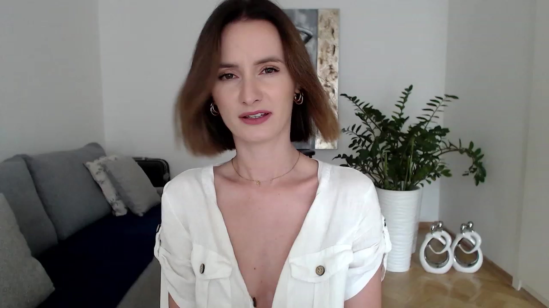 Gallery image thumbnail from PerlaBella's myfreecams stream on, 08/17/2023, 14:52 image 7 of 20