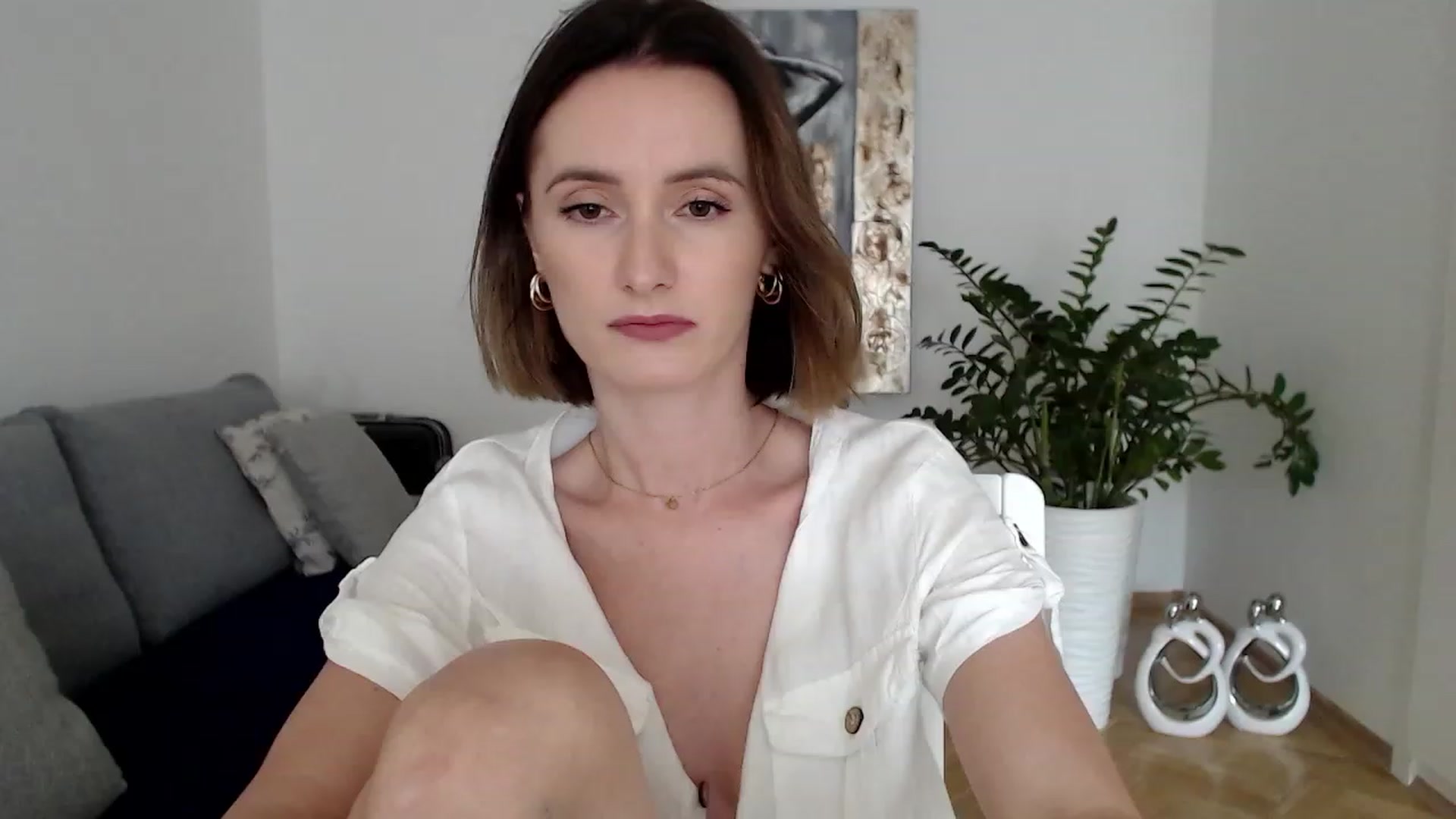 Gallery image thumbnail from PerlaBella's myfreecams stream on, 08/17/2023, 14:52 image 17 of 20