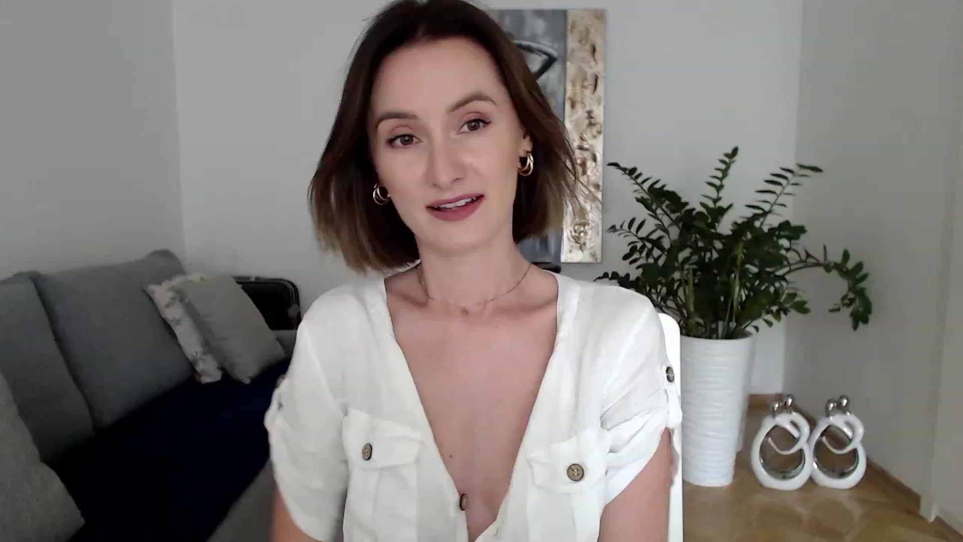 Gallery image thumbnail from PerlaBella's myfreecams stream on, 08/17/2023, 14:52 image 19 of 20