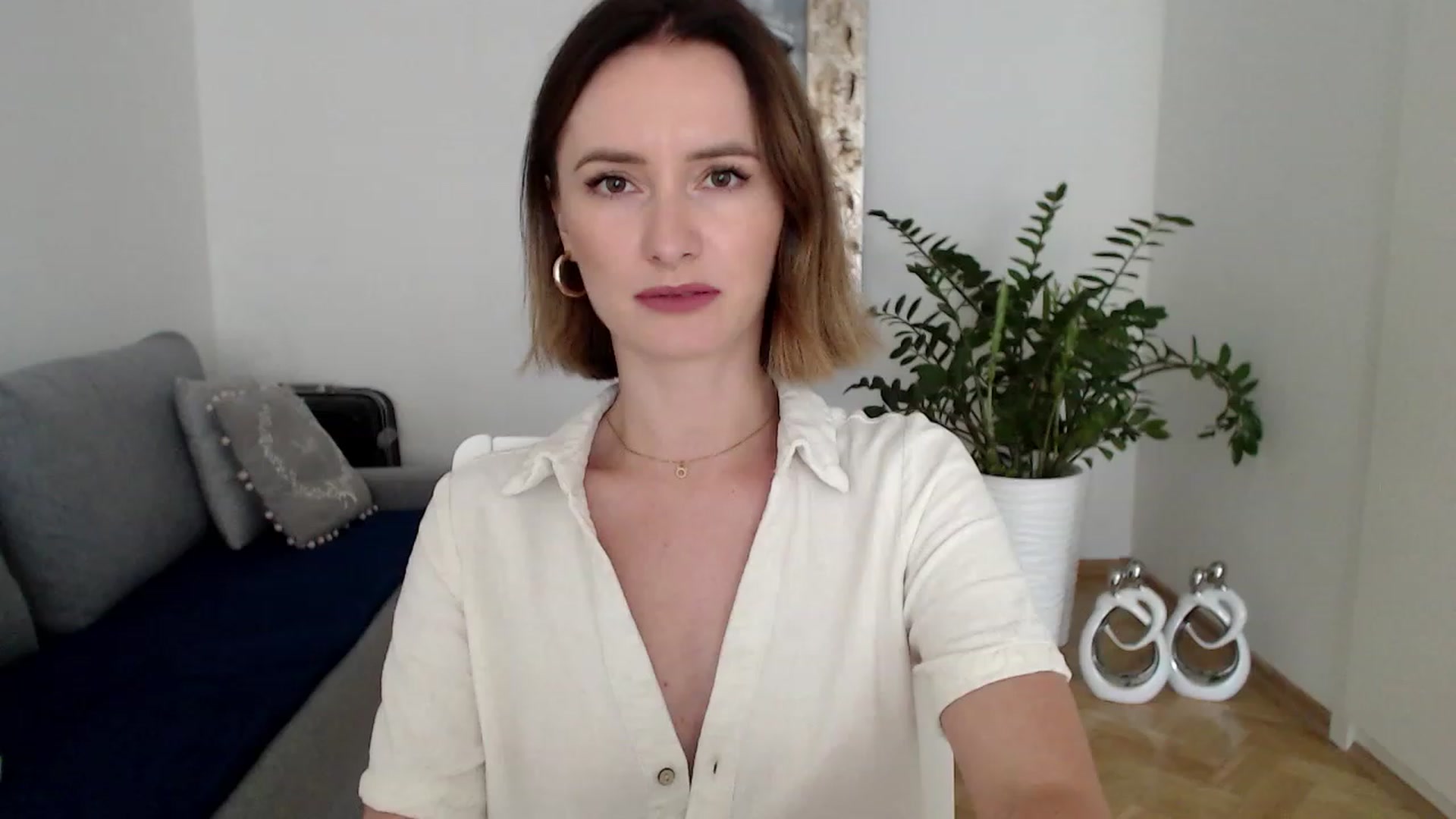 Gallery image thumbnail from PerlaBella's myfreecams stream on, 08/22/2023, 13:30 image 18 of 20
