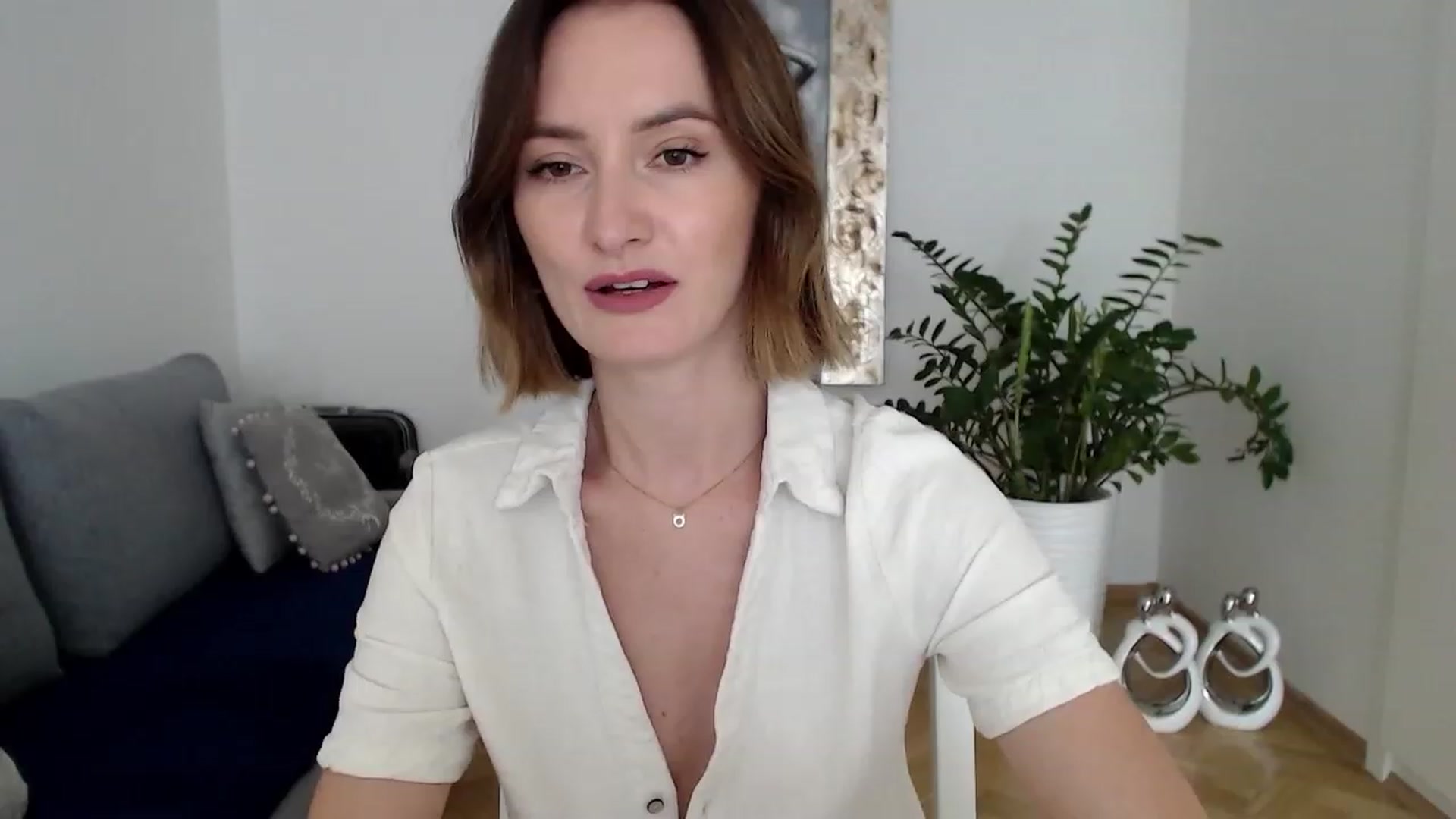 Gallery image thumbnail from PerlaBella's myfreecams stream on, 08/22/2023, 14:14 image 13 of 20