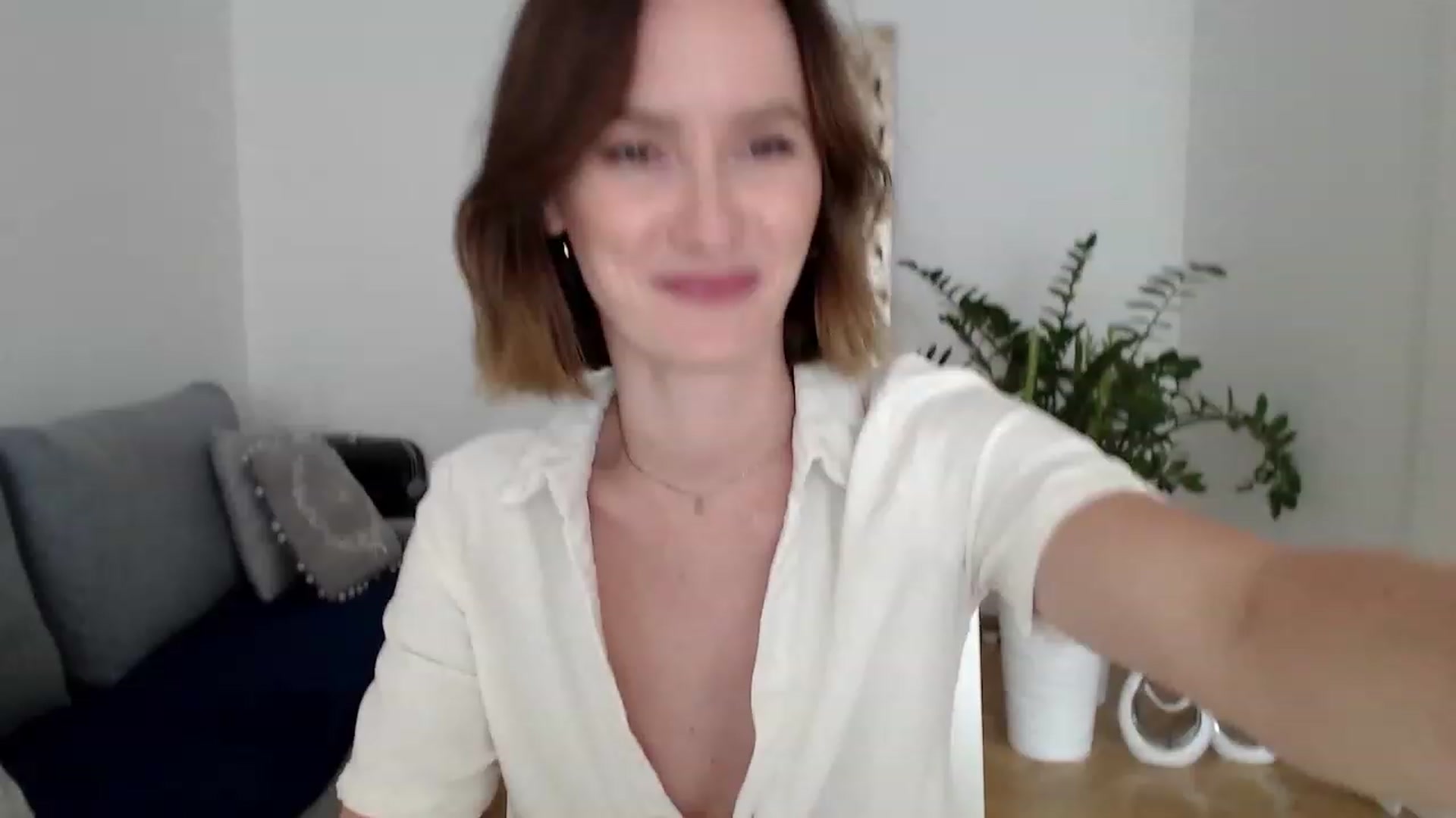 Gallery image thumbnail from PerlaBella's myfreecams stream on, 08/22/2023, 14:14 image 12 of 20
