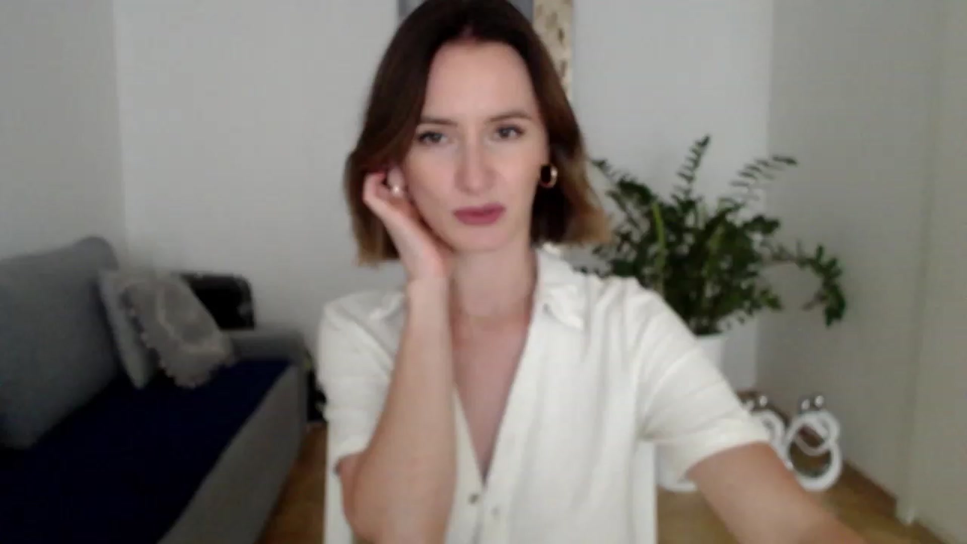 Gallery image thumbnail from PerlaBella's myfreecams stream on, 08/22/2023, 15:53 image 16 of 20