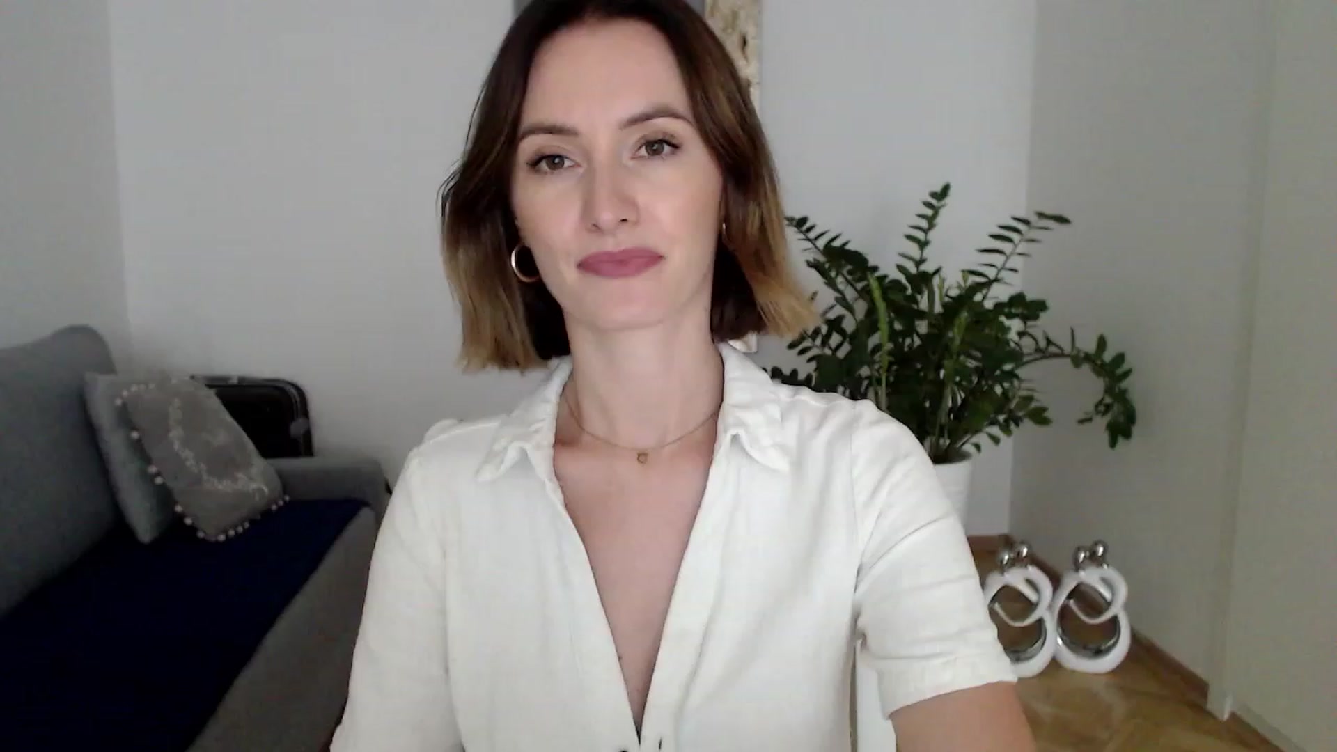 Gallery image thumbnail from PerlaBella's myfreecams stream on, 08/22/2023, 15:53 image 19 of 20