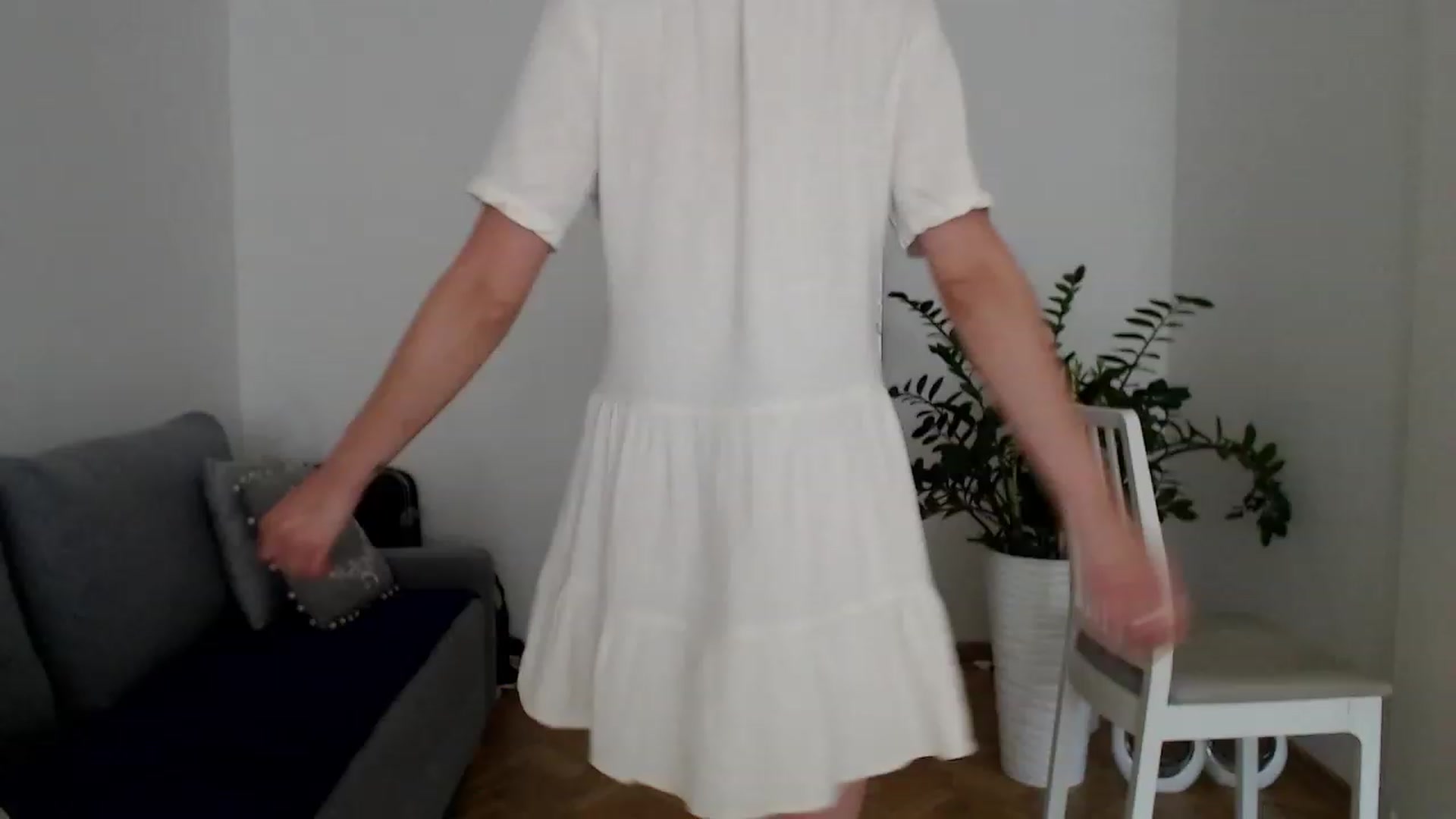 Gallery image thumbnail from PerlaBella's myfreecams stream on, 08/22/2023, 15:53 image 3 of 20