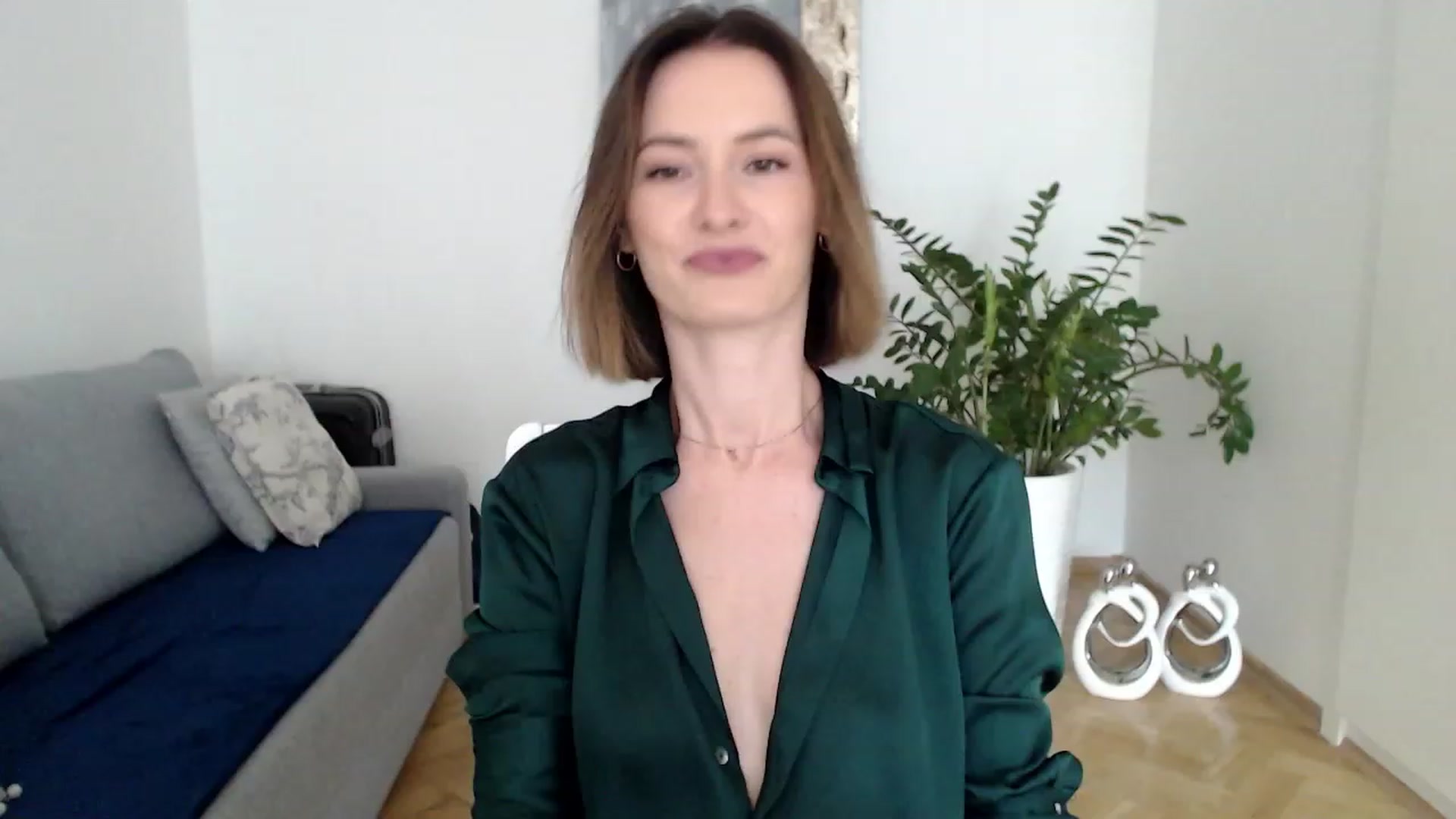 Gallery image thumbnail from PerlaBella's myfreecams stream on, 08/23/2023, 13:52 image 17 of 20