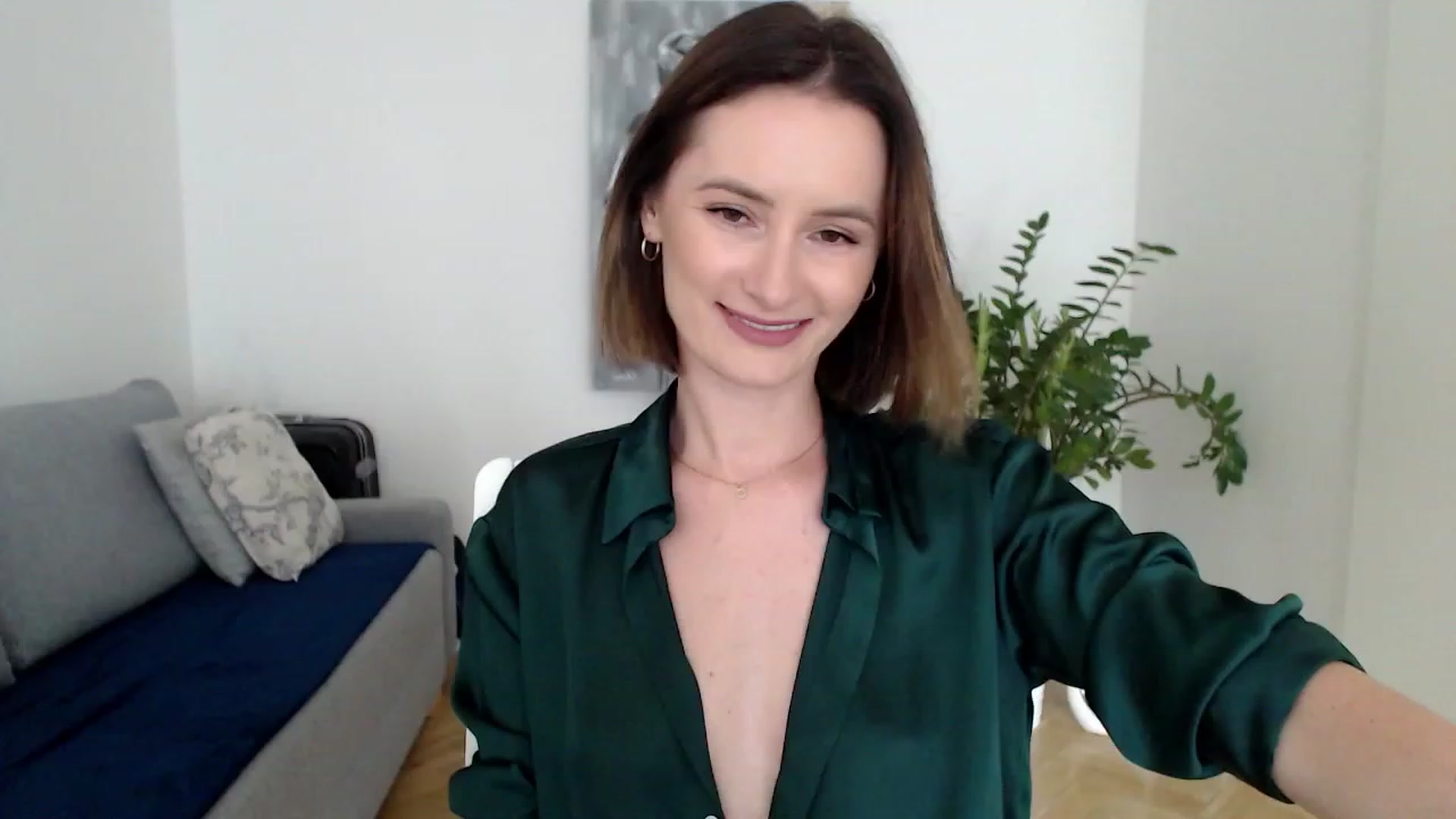 Gallery image thumbnail from PerlaBella's myfreecams stream on, 08/23/2023, 13:52 image 13 of 20