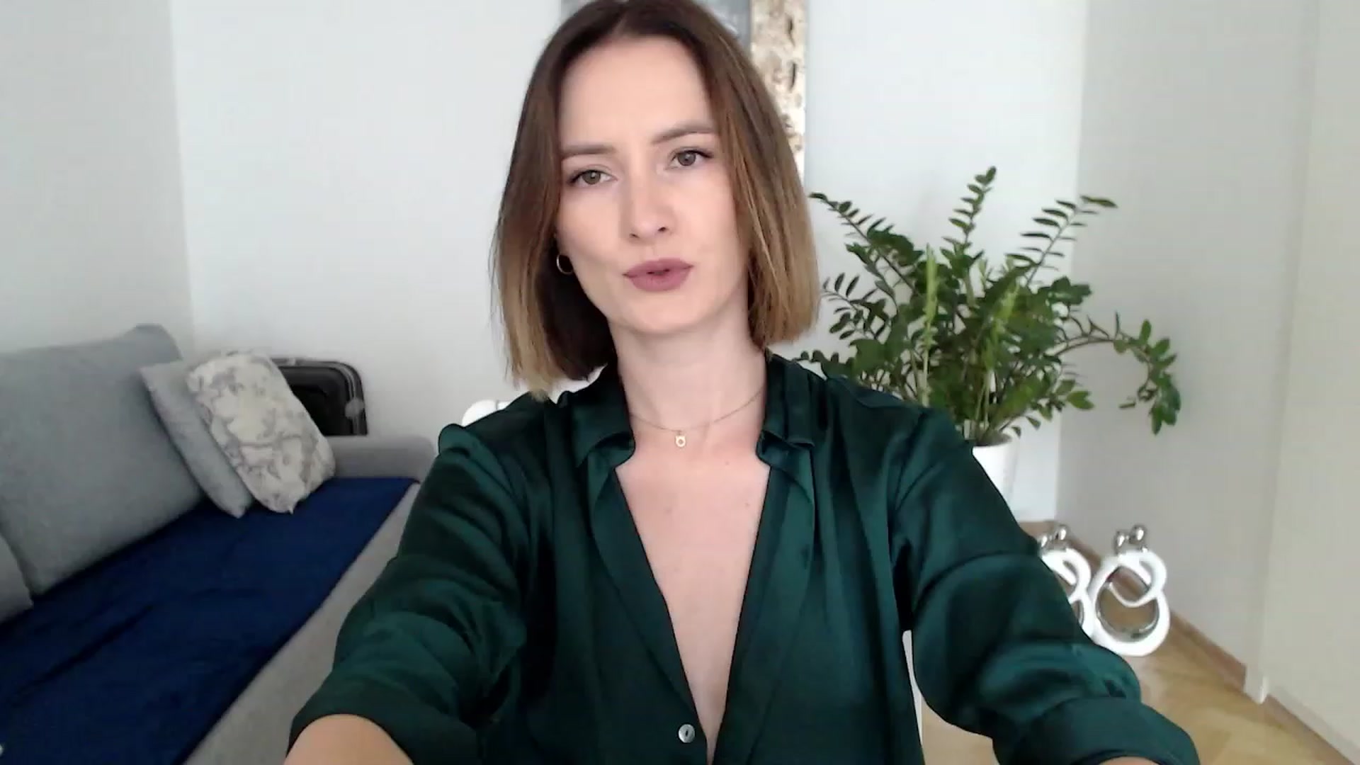 Gallery image thumbnail from PerlaBella's myfreecams stream on, 08/23/2023, 13:52 image 16 of 20