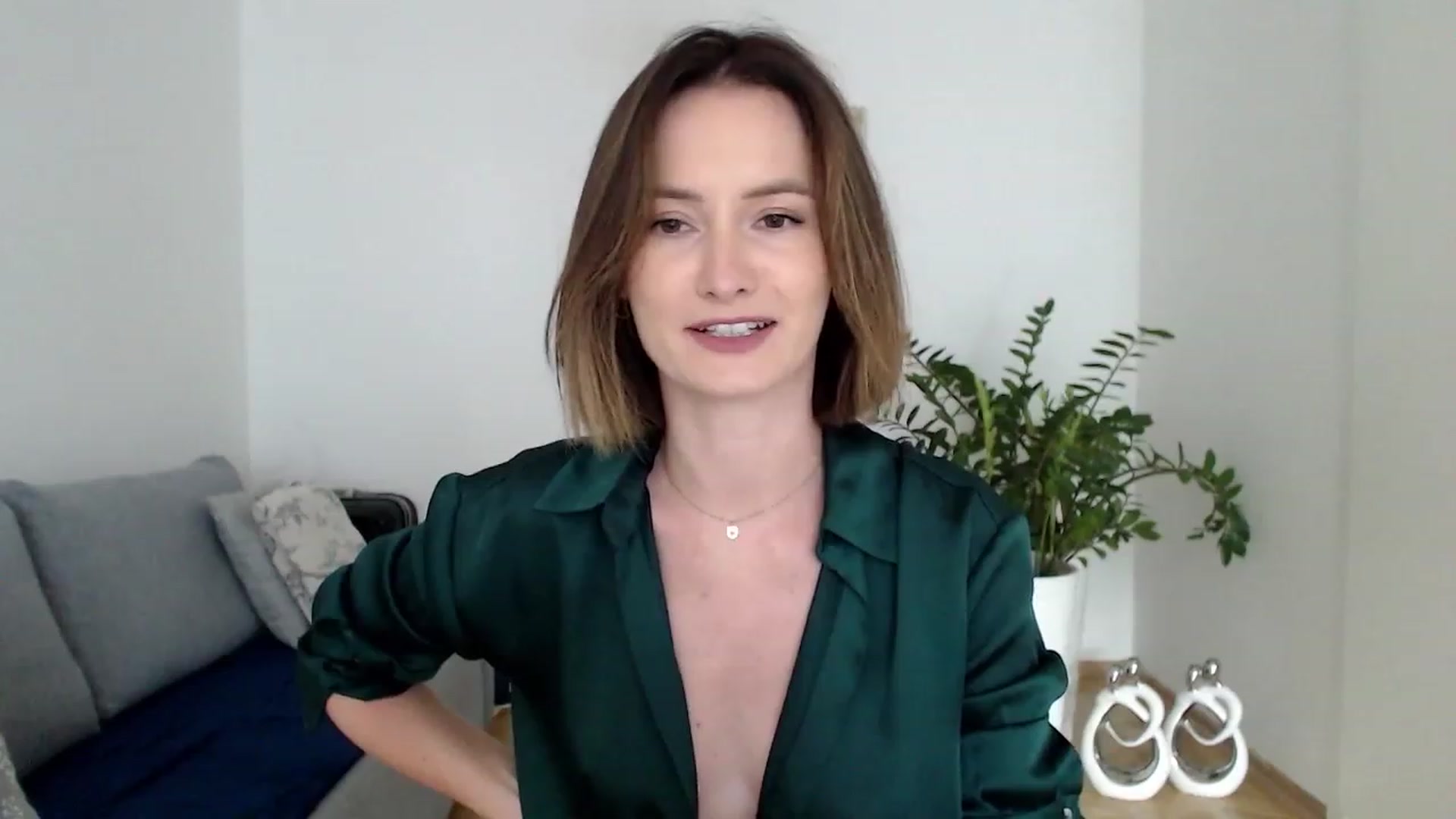Gallery image thumbnail from PerlaBella's myfreecams stream on, 08/23/2023, 14:23 image 11 of 20