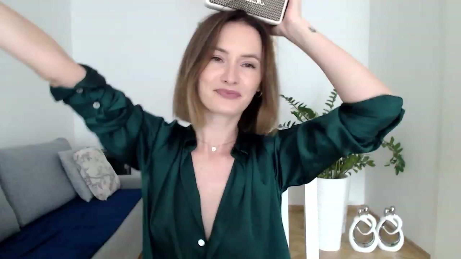 Gallery image thumbnail from PerlaBella's myfreecams stream on, 08/23/2023, 14:23 image 3 of 20