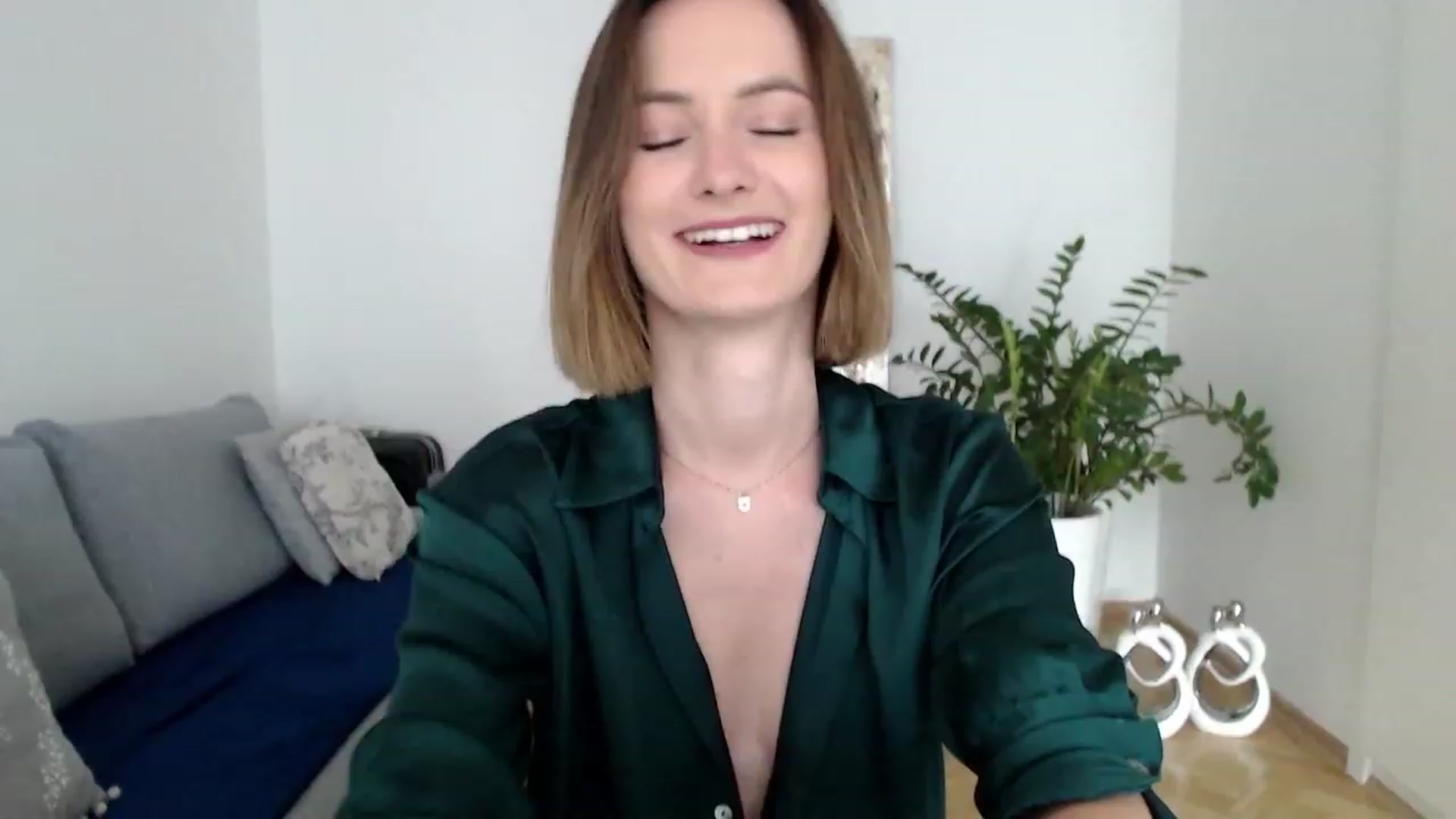Gallery image thumbnail from PerlaBella's myfreecams stream on, 08/23/2023, 14:23 image 13 of 20