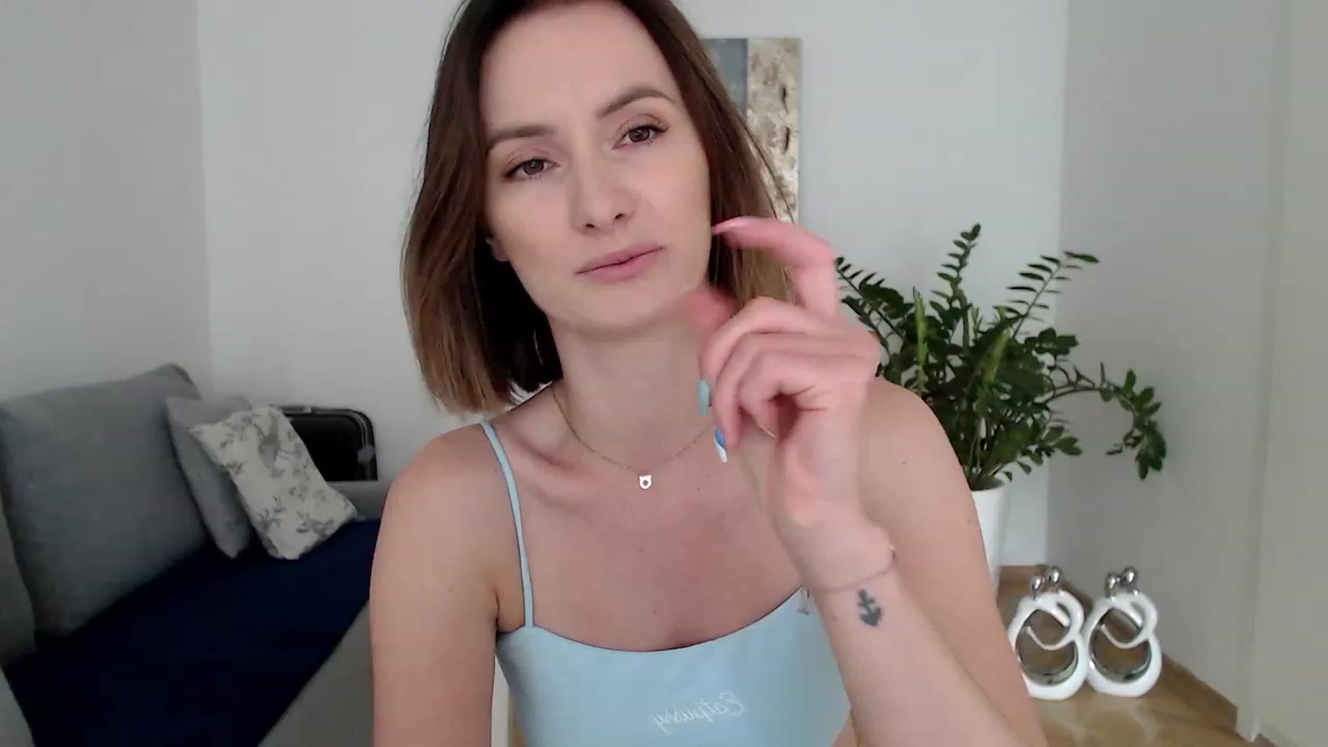 Gallery image thumbnail from PerlaBella's myfreecams stream on, 08/24/2023, 14:42 image 6 of 20