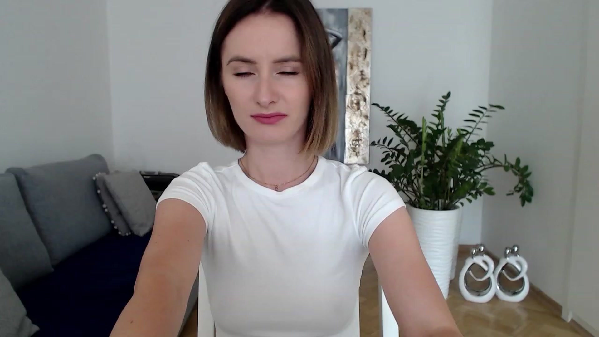 Gallery image thumbnail from PerlaBella's myfreecams stream on, 08/25/2023, 13:59 image 1 of 20
