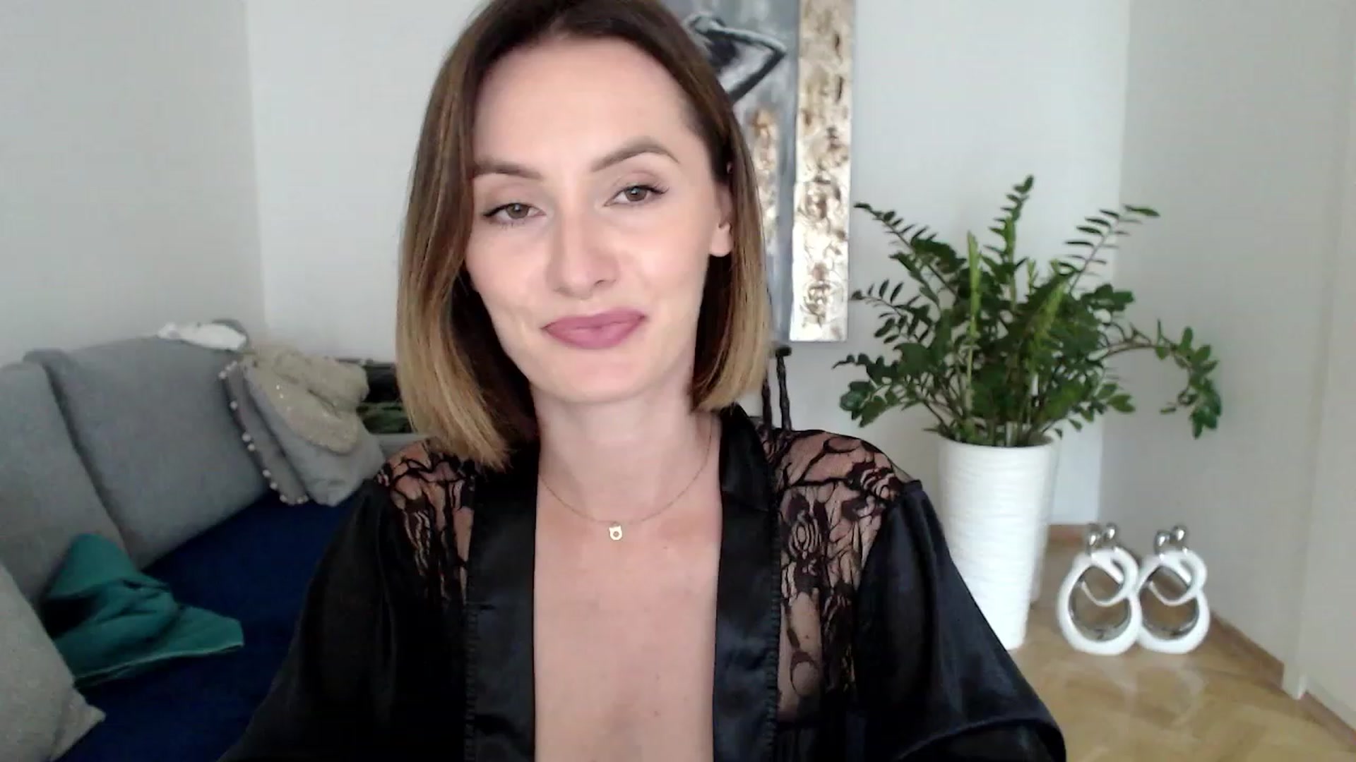 Gallery image thumbnail from PerlaBella's myfreecams stream on, 08/25/2023, 15:43 image 19 of 20