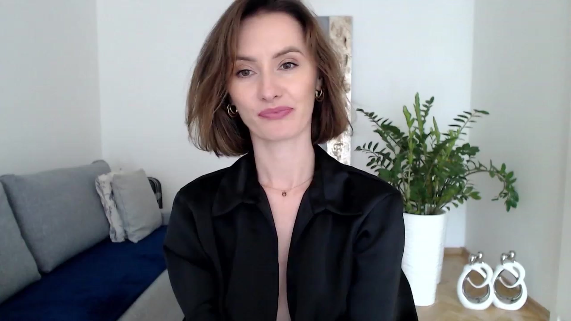 Gallery image thumbnail from PerlaBella's myfreecams stream on, 08/30/2023, 13:50 image 5 of 20