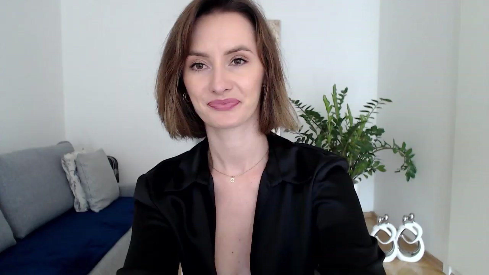 Gallery image thumbnail from PerlaBella's myfreecams stream on, 08/30/2023, 13:50 image 7 of 20
