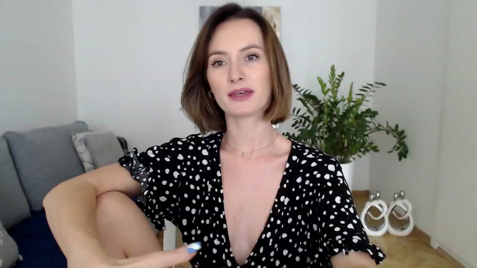 Gallery image thumbnail from PerlaBella's myfreecams stream on, 09/01/2023, 13:46 image 9 of 20