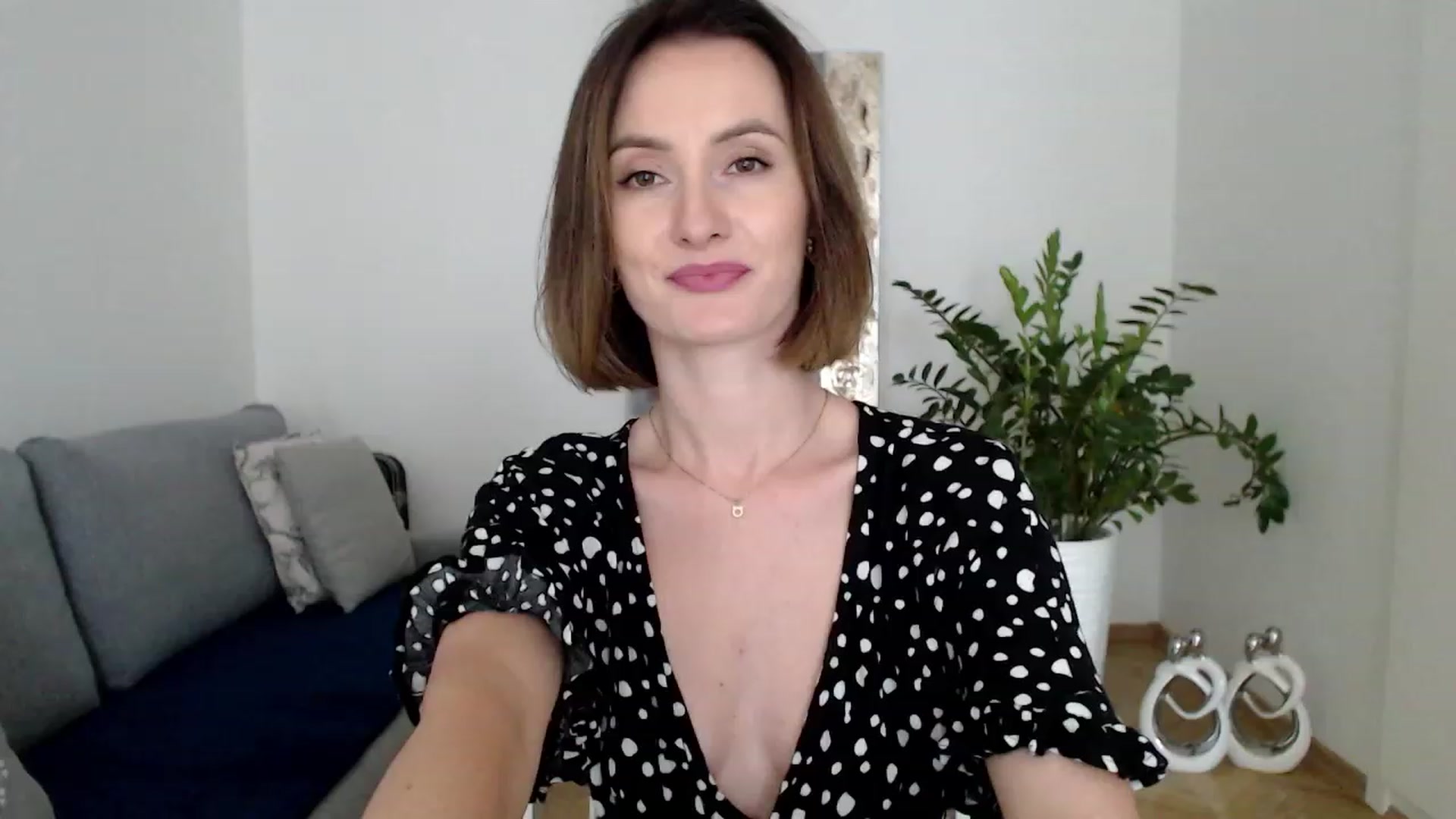 Gallery image thumbnail from PerlaBella's myfreecams stream on, 09/01/2023, 13:46 image 20 of 20