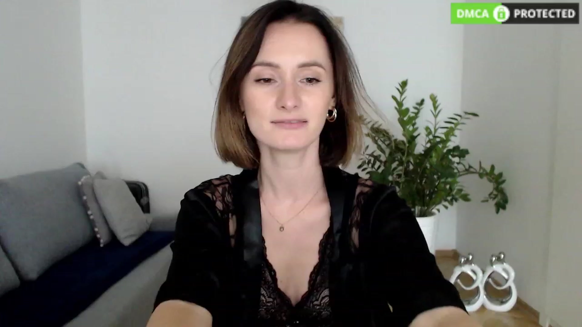 Gallery image thumbnail from PerlaBella's myfreecams stream on, 09/11/2023, 16:23 image 10 of 20