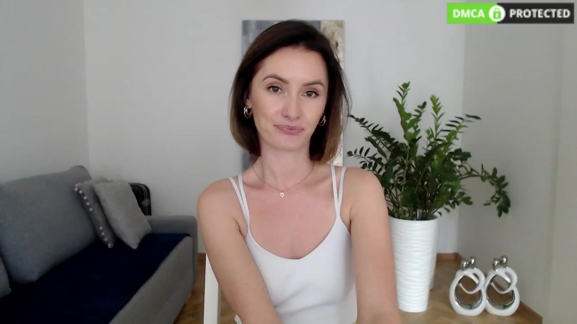 Gallery image thumbnail from PerlaBella's myfreecams stream on, 09/12/2023, 14:15 image 7 of 20