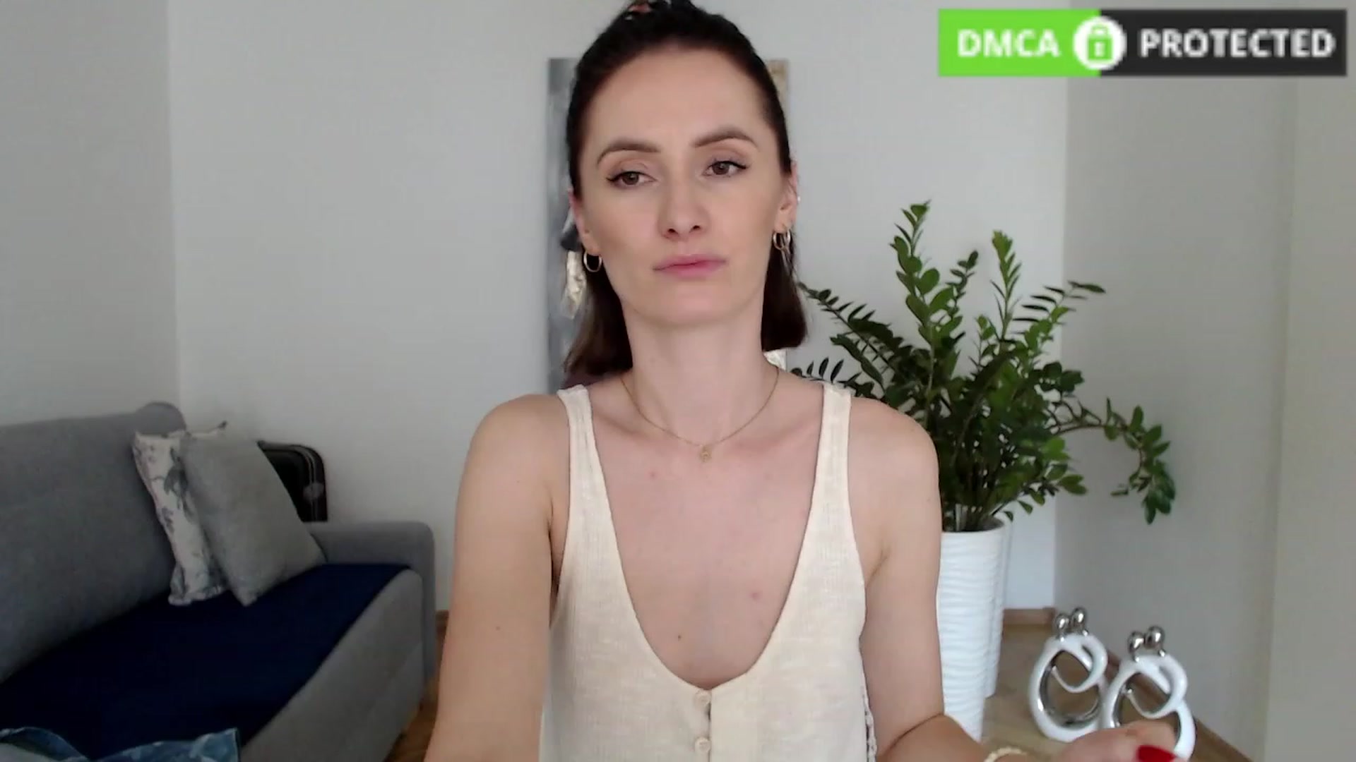 Gallery image thumbnail from PerlaBella's myfreecams stream on, 09/15/2023, 13:18 image 12 of 20