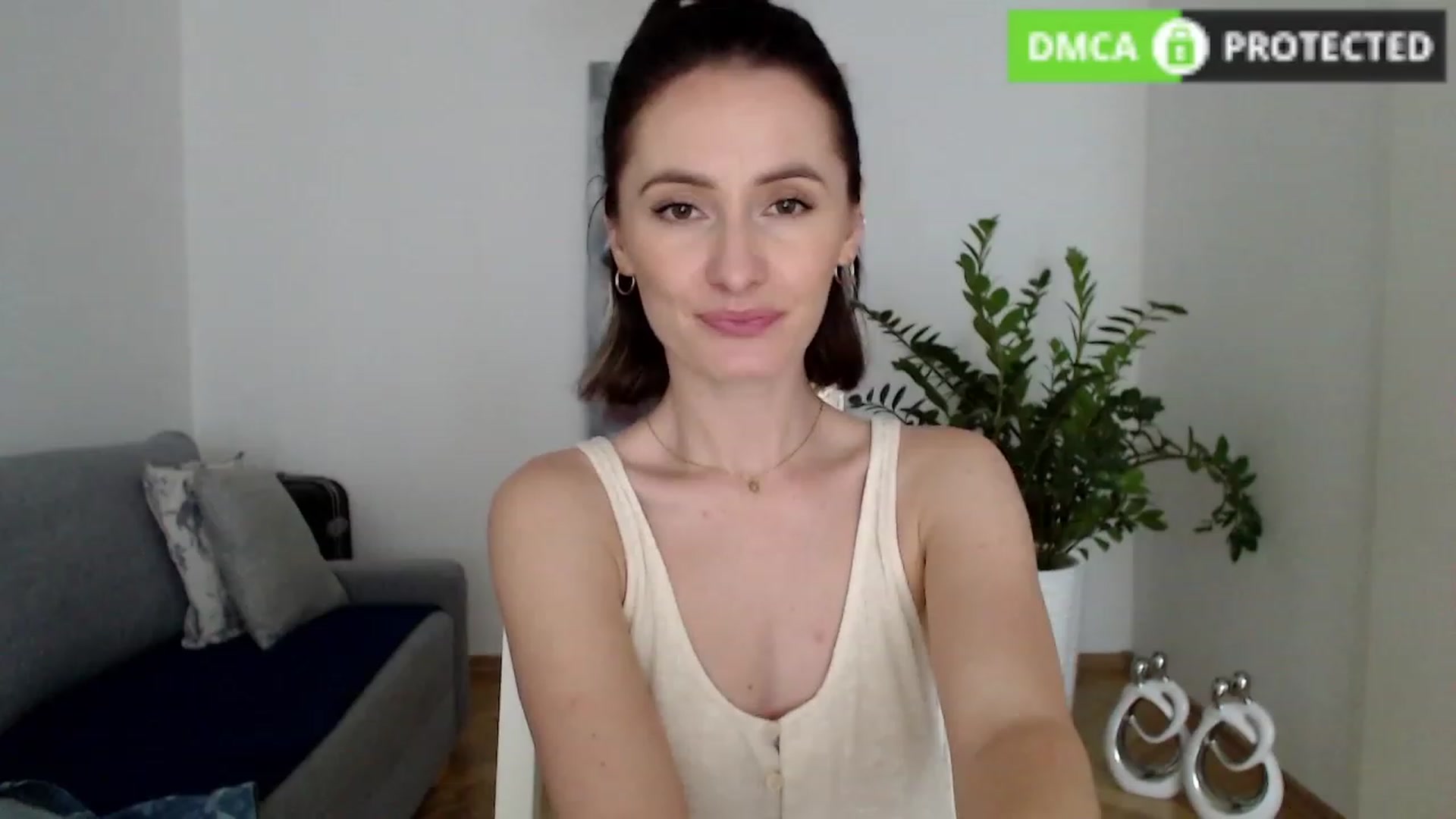 Gallery image thumbnail from PerlaBella's myfreecams stream on, 09/15/2023, 13:18 image 8 of 20