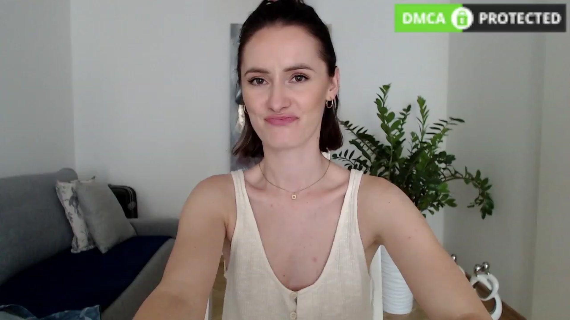 Gallery image thumbnail from PerlaBella's myfreecams stream on, 09/15/2023, 13:18 image 7 of 20