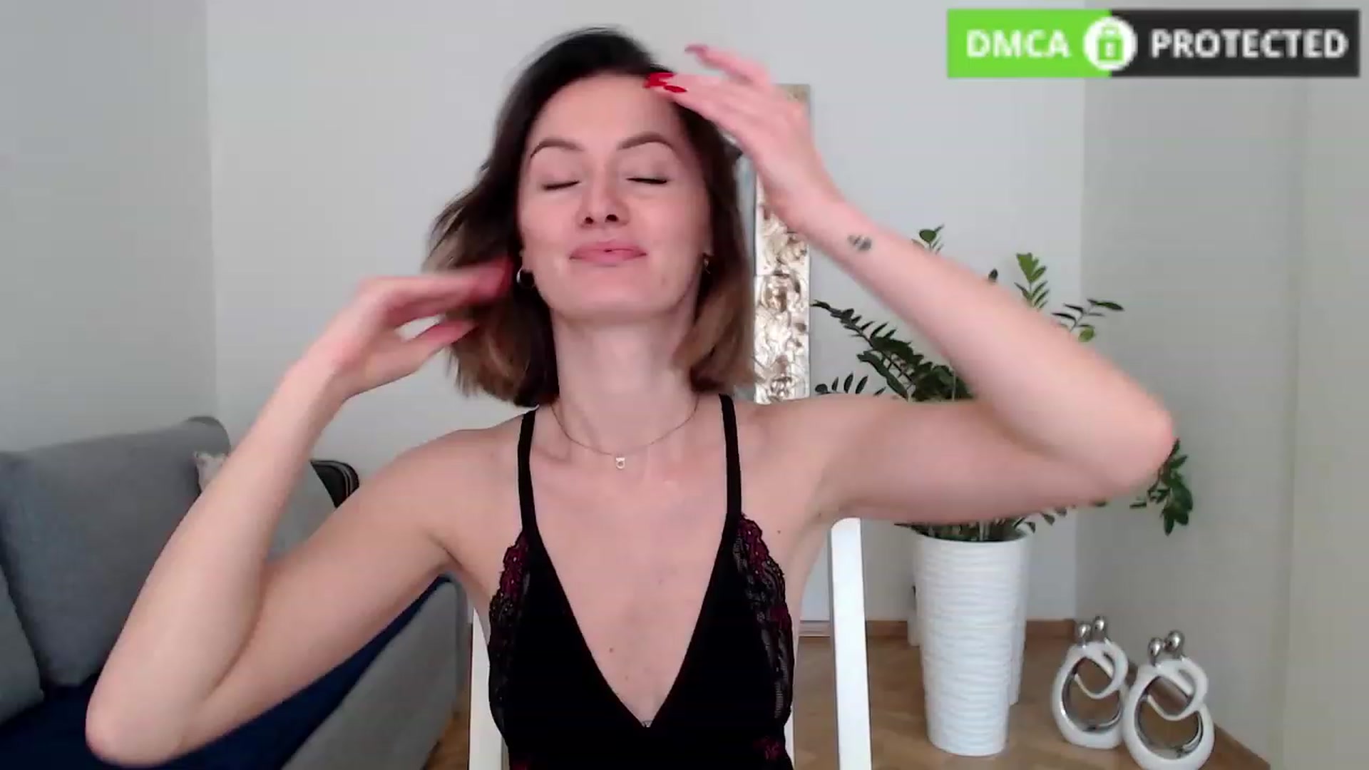 Gallery image thumbnail from PerlaBella's myfreecams stream on, 09/20/2023, 12:09 image 10 of 20