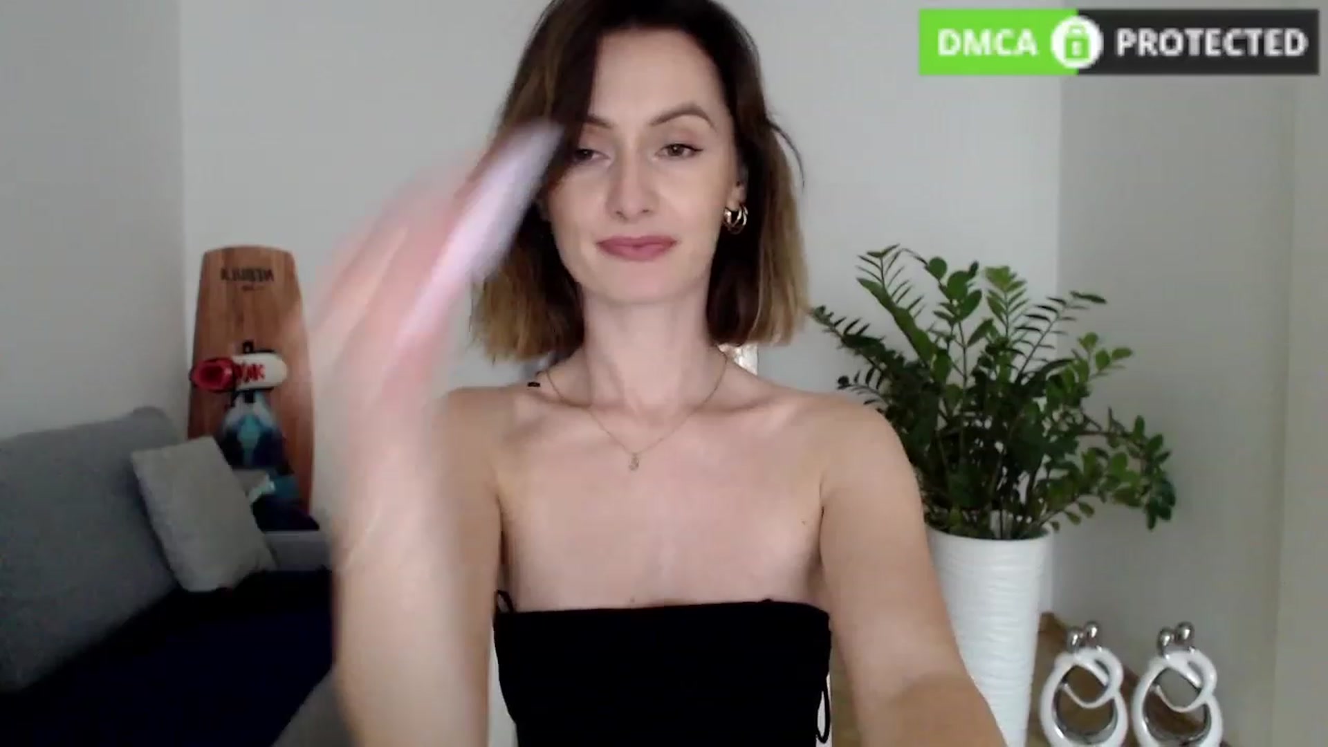 Gallery image thumbnail from PerlaBella's myfreecams stream on, 10/02/2023, 15:06 image 18 of 20