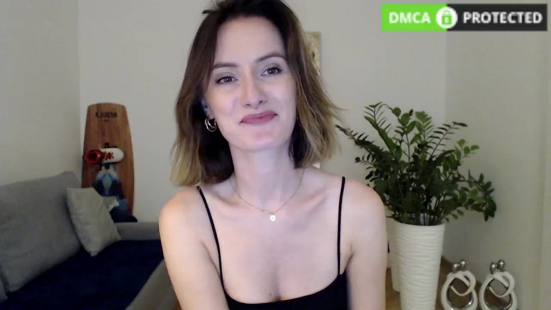 Gallery image thumbnail from PerlaBella's myfreecams stream on, 10/02/2023, 17:39 image 20 of 20