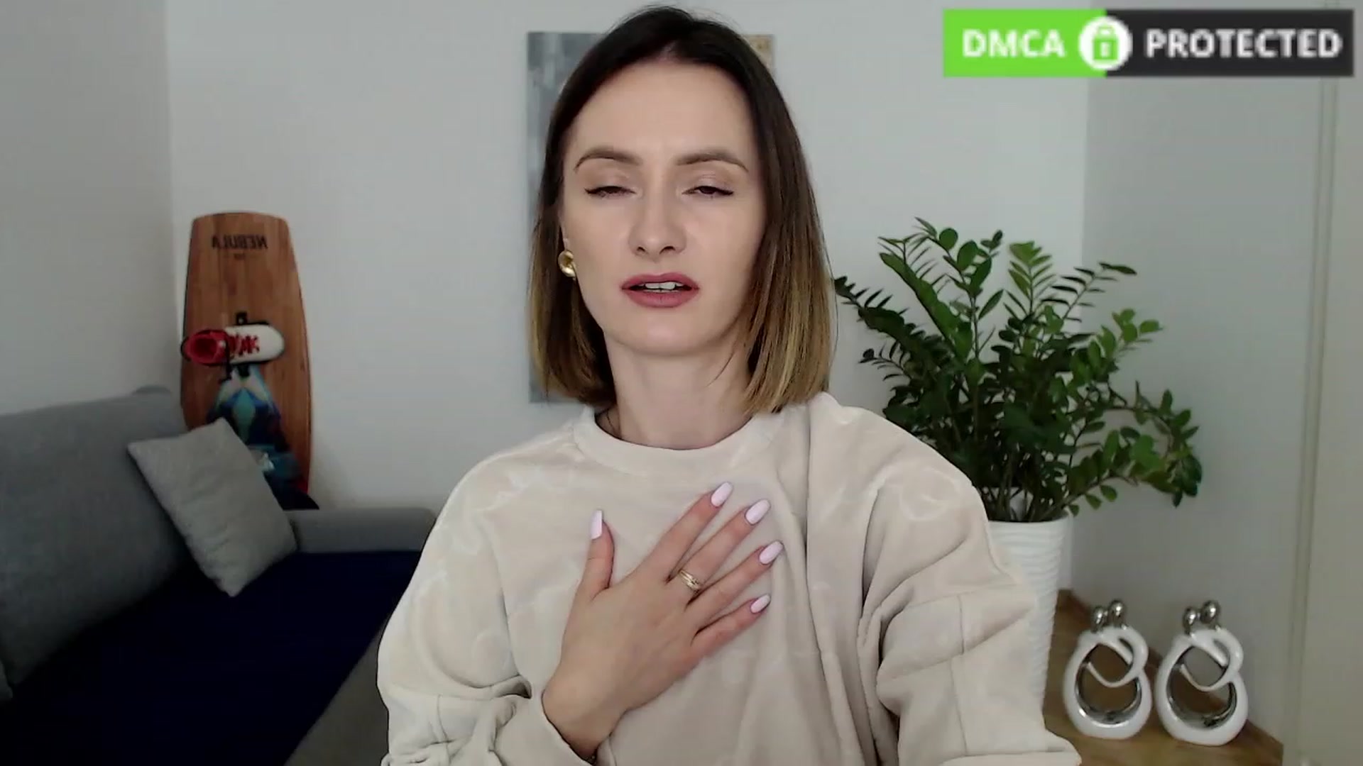 Gallery image thumbnail from PerlaBella's myfreecams stream on, 10/04/2023, 14:38 image 3 of 20