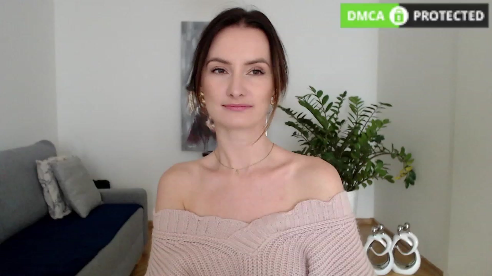 Gallery image thumbnail from PerlaBella's myfreecams stream on, 10/10/2023, 15:44 image 3 of 20