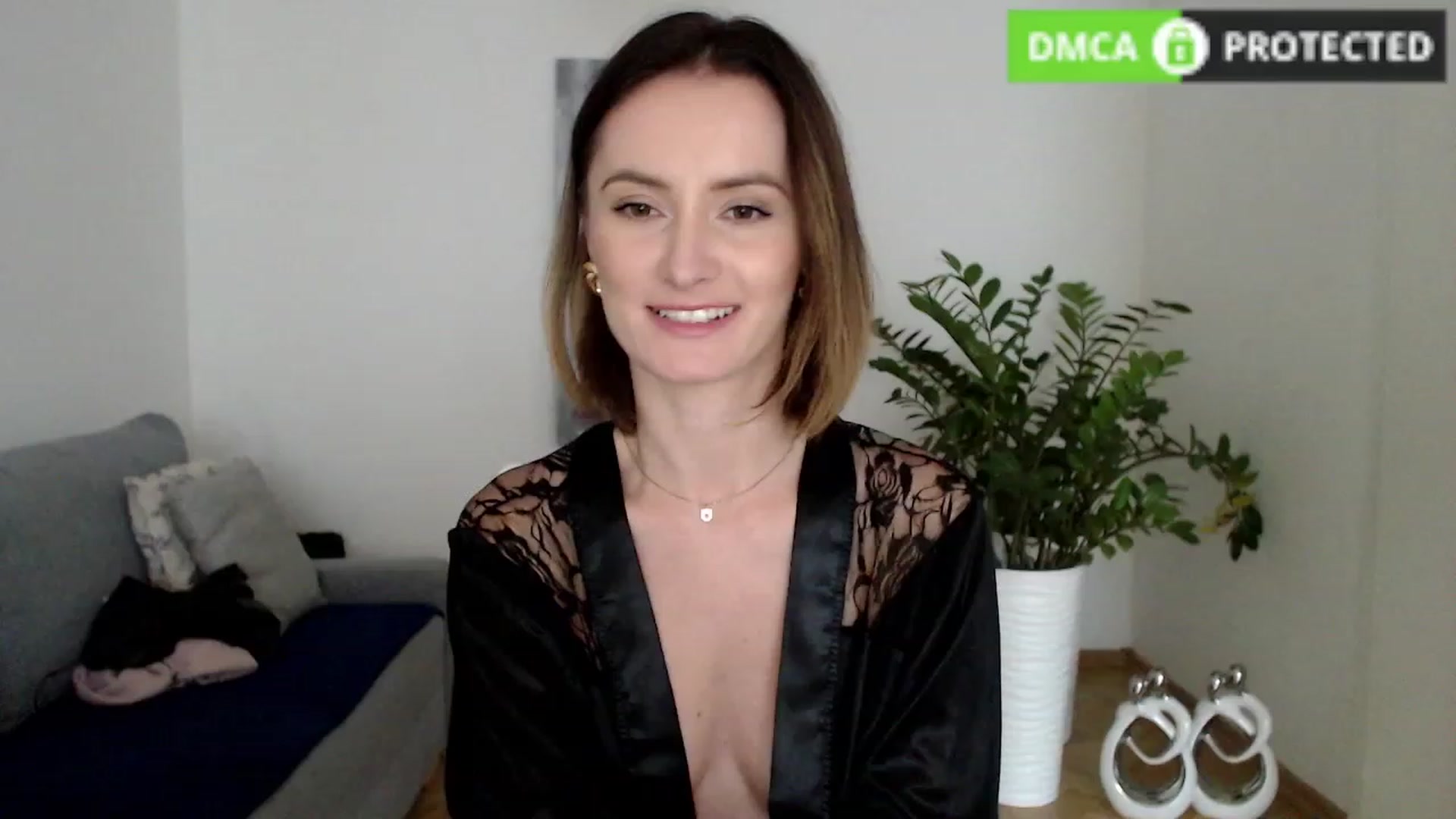 Gallery image thumbnail from PerlaBella's myfreecams stream on, 10/10/2023, 15:44 image 14 of 20